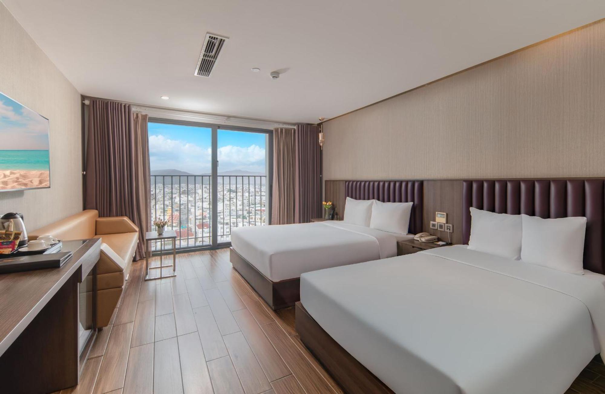 V Hotel