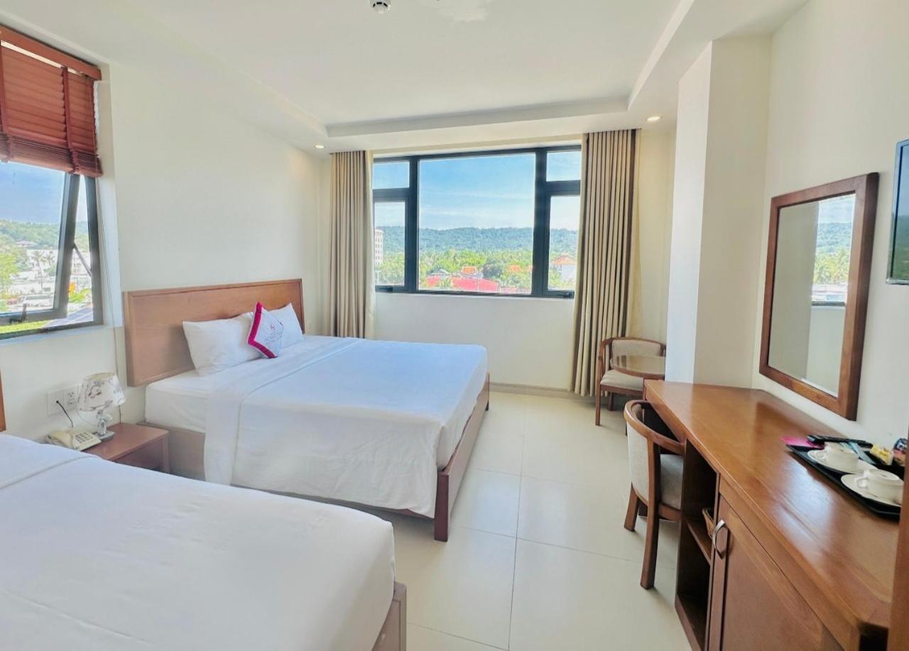 Homestead Seaview Hotel