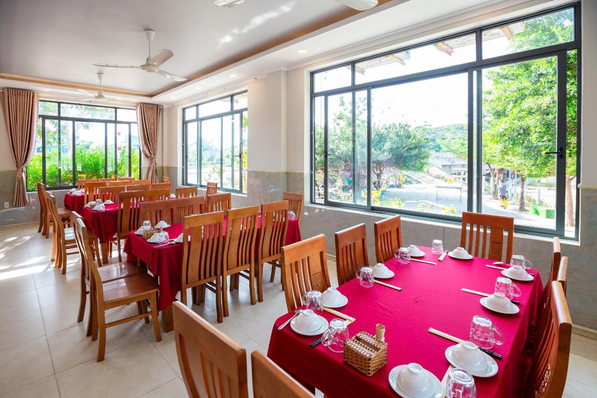Chau Gia Hotel Vinh Hy