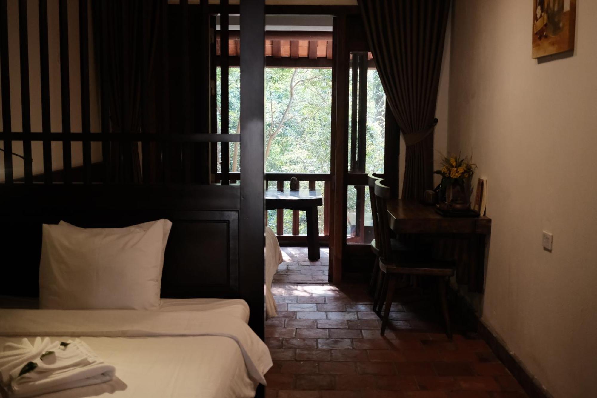 Lang Nuong Yen Tu Hotel Uong Bi