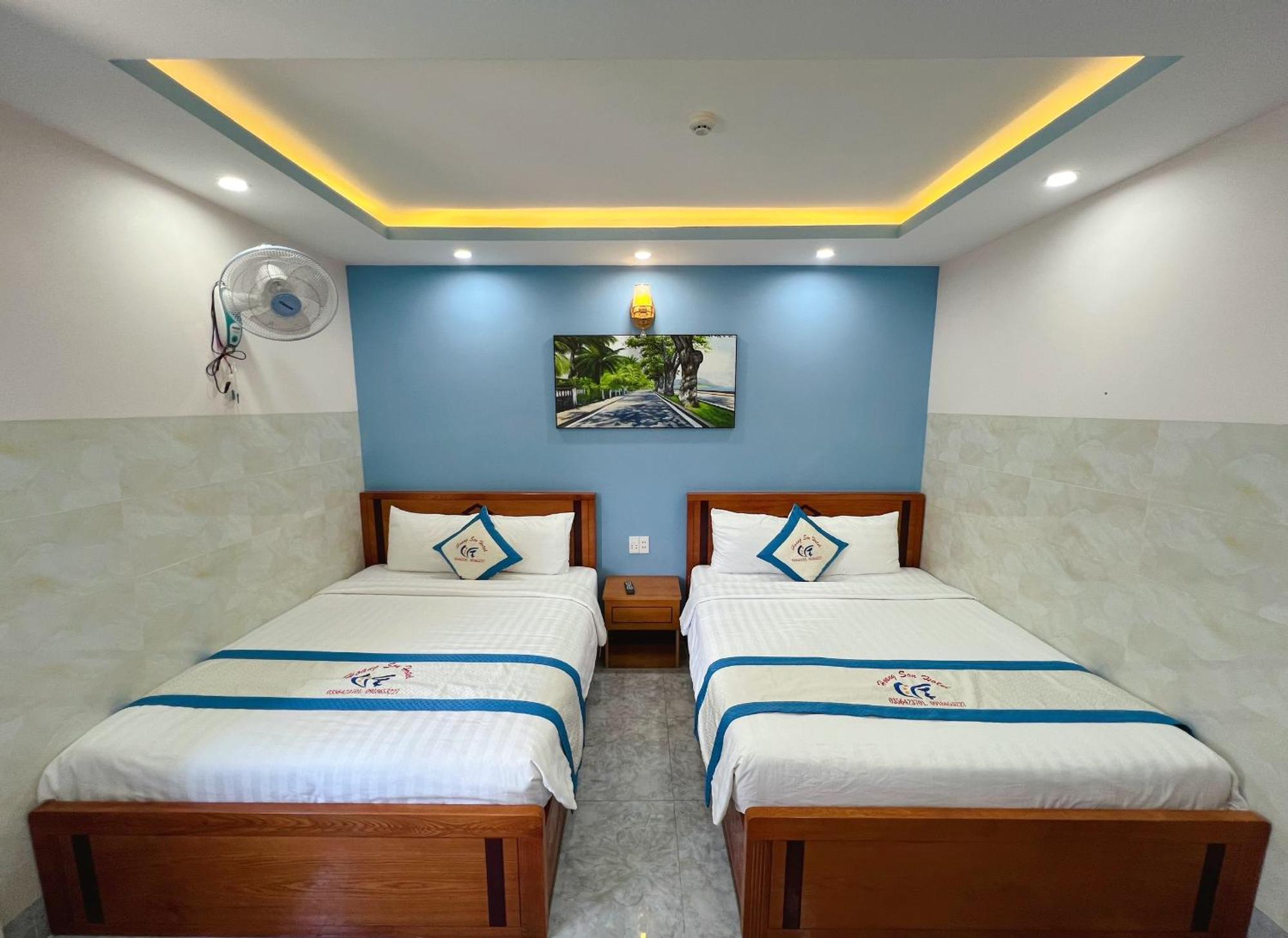 Khach San Hoang Son Hotel 2*