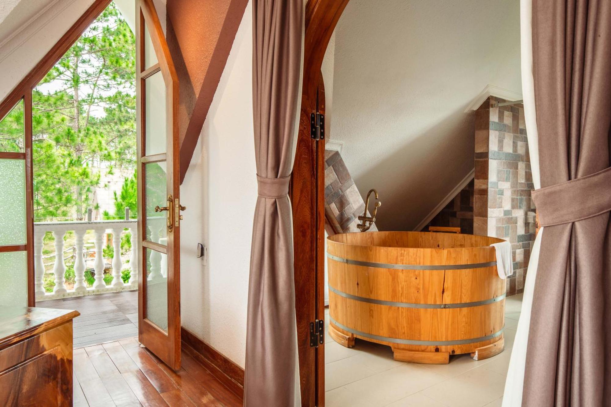 Rừng Lá Kim 4* Đà Lạt