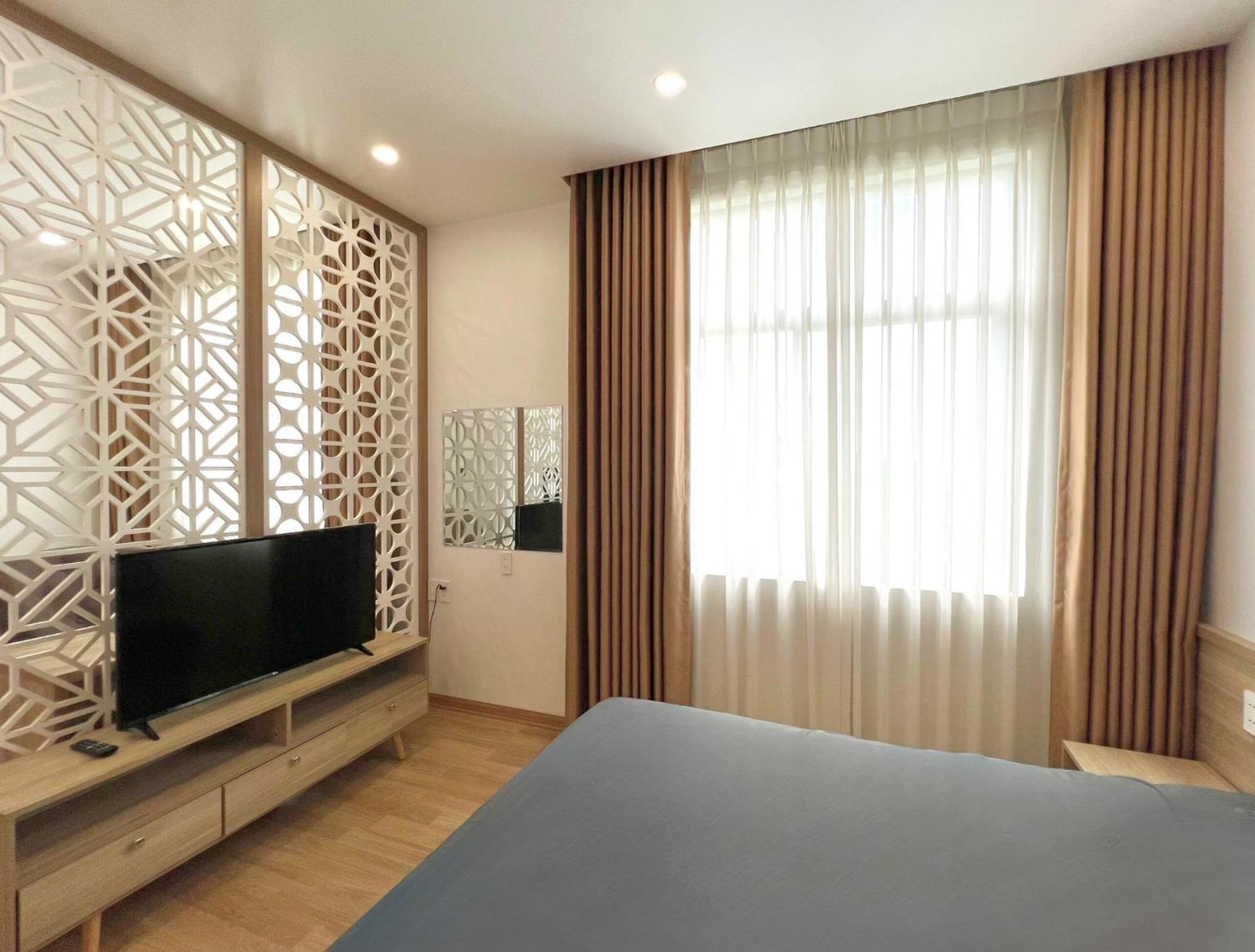 Apartment Merci Vinhomes Marina Phong *