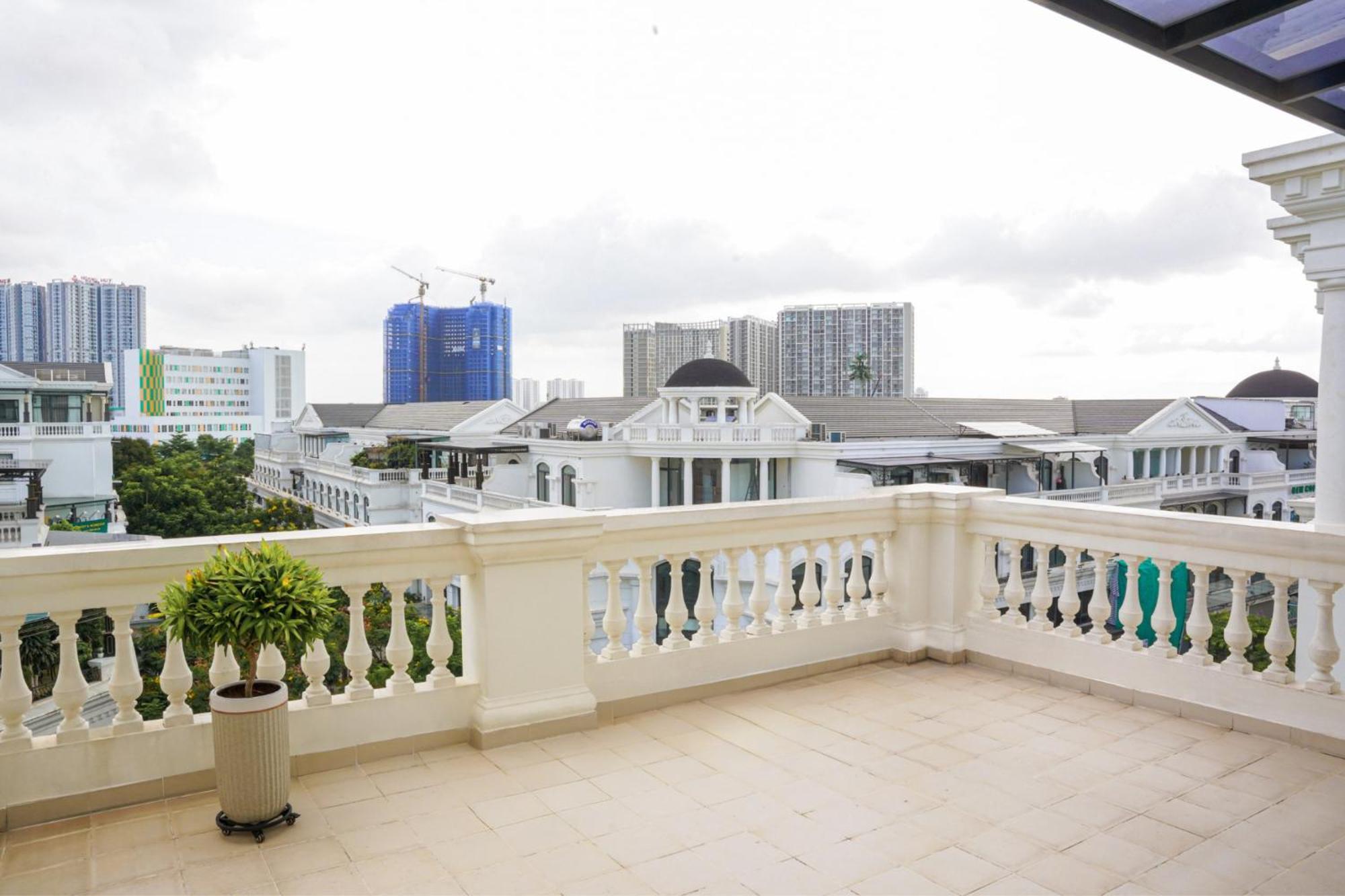 Merci Vinhomes Marina Phong Apartment