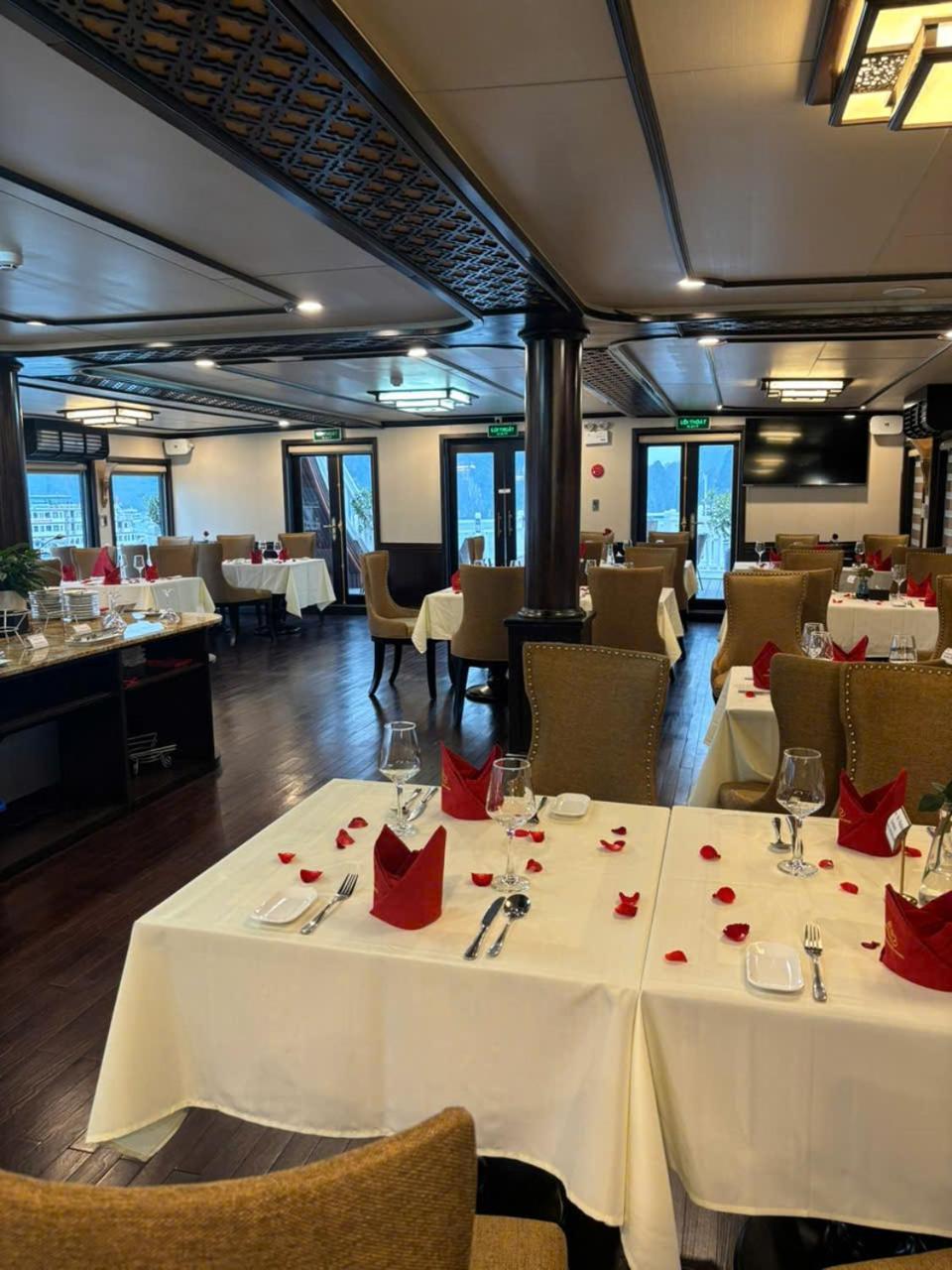 Arcady Boutique Cruise  5*