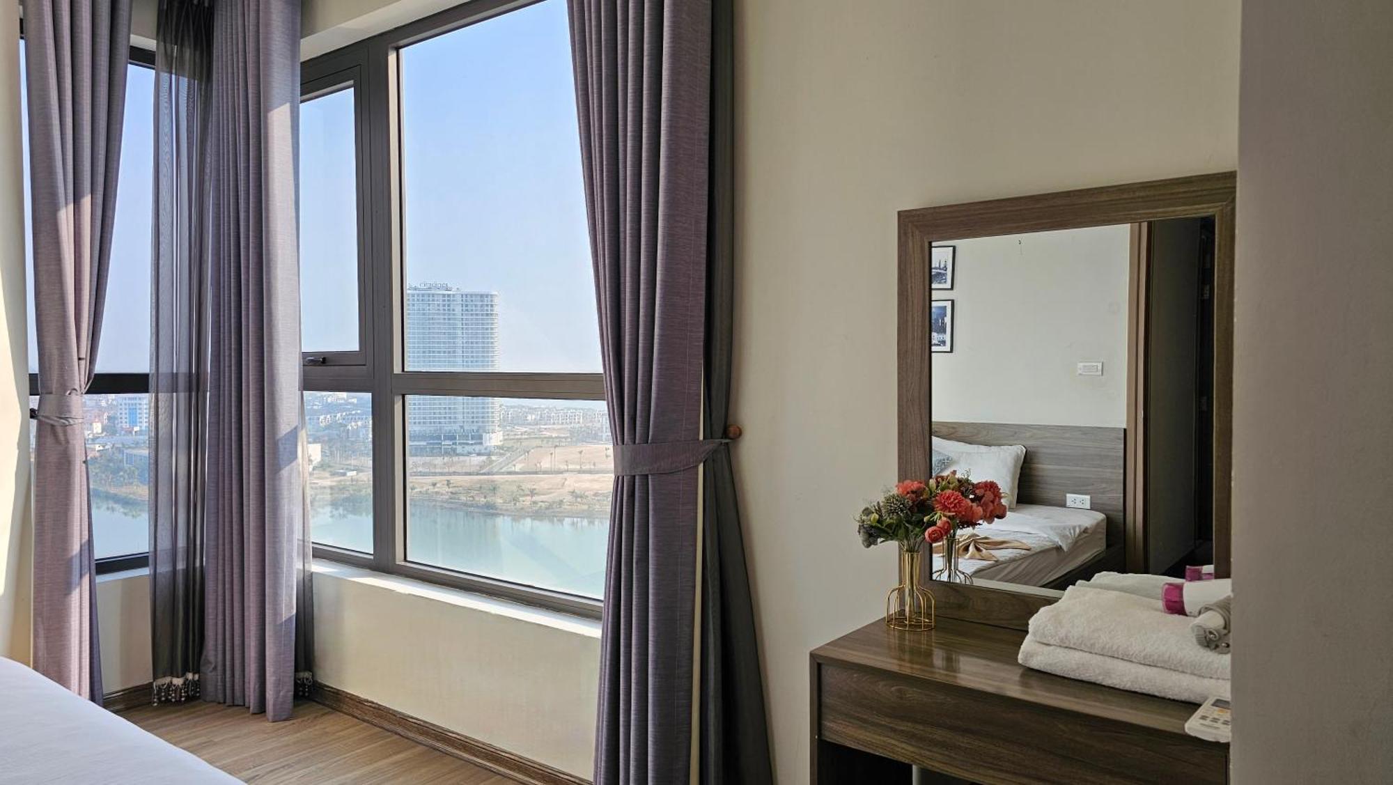 Greenbay Premium Bay Apartment Ha Long