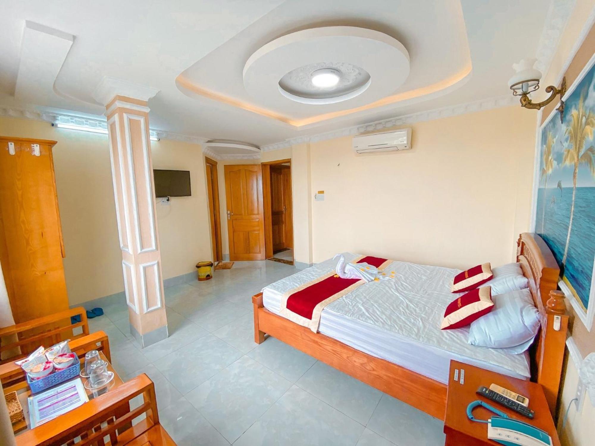 Hotel The Moment - Quang Anh