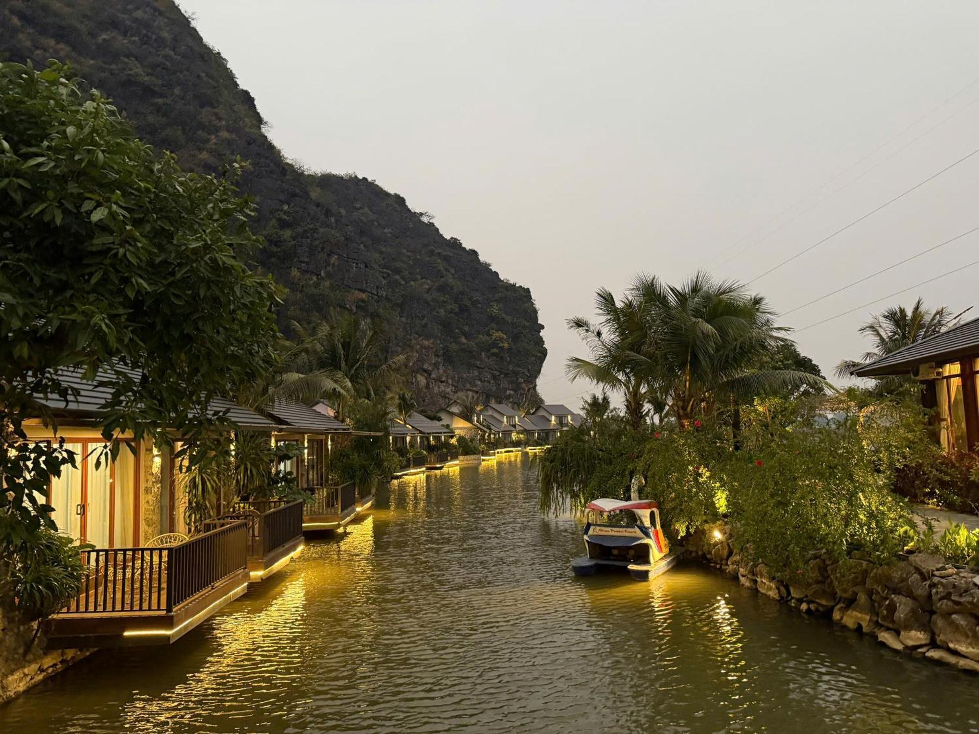 Resort Athena Premier *