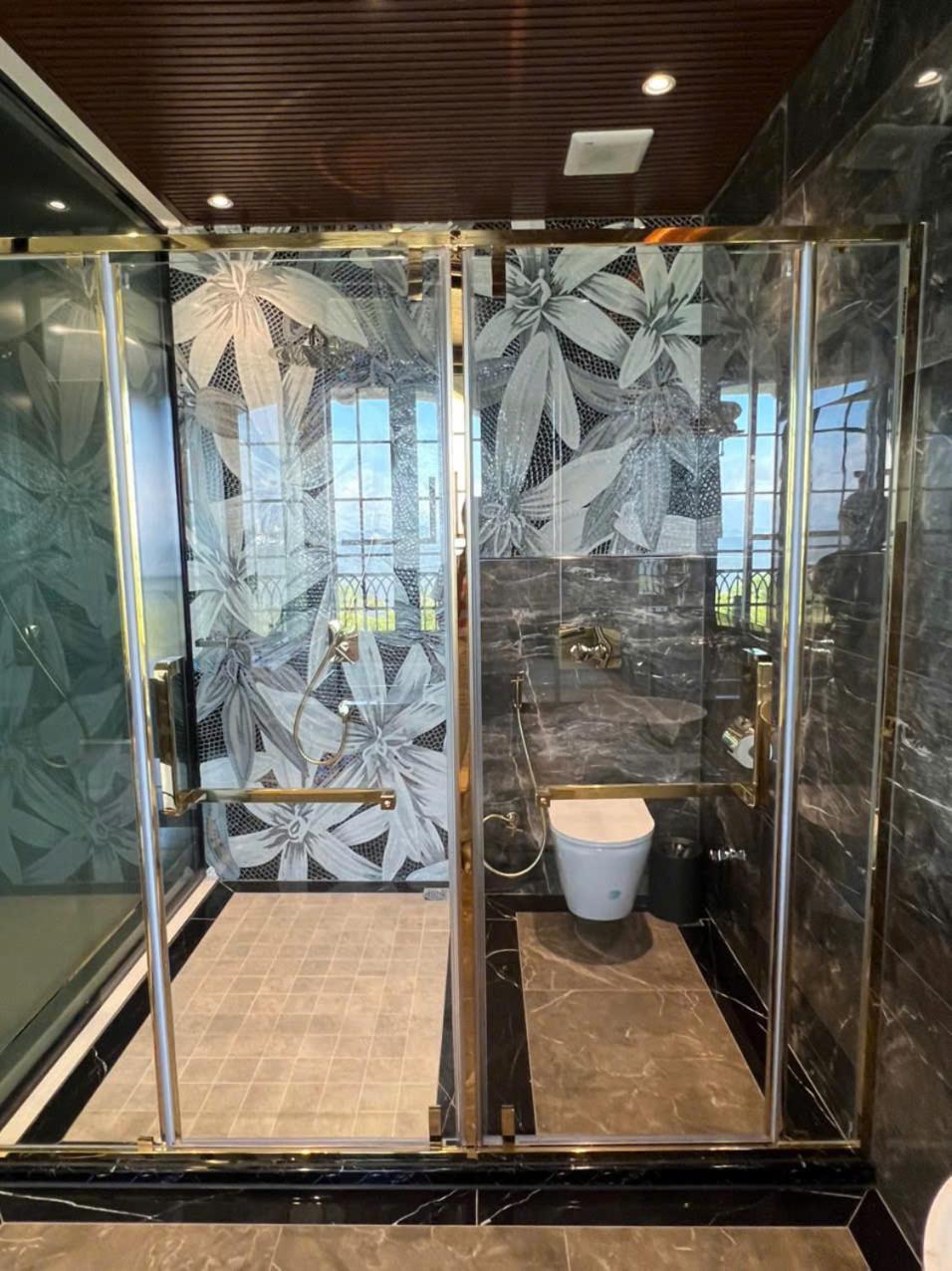 Hotel Victoria Ha Long