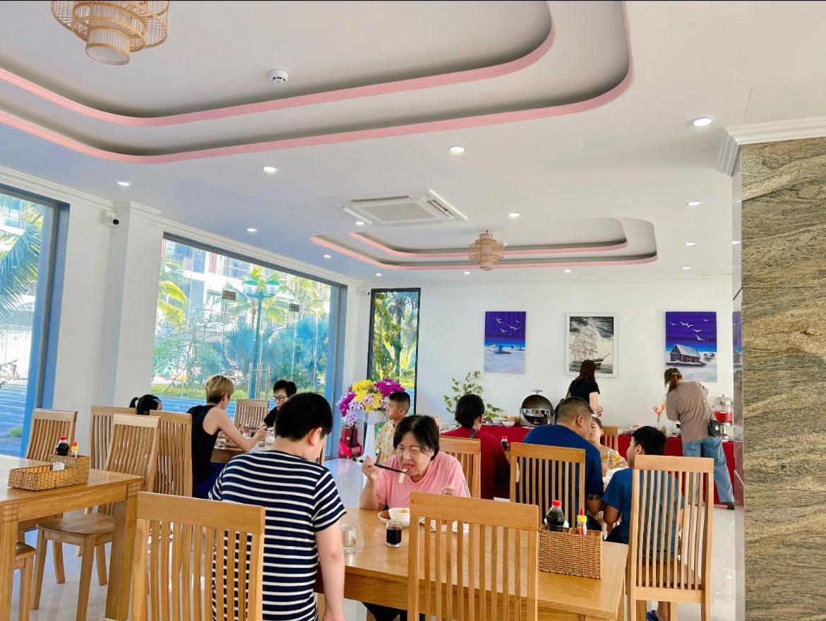 Hotel Hana Sonasea Night Market 3*