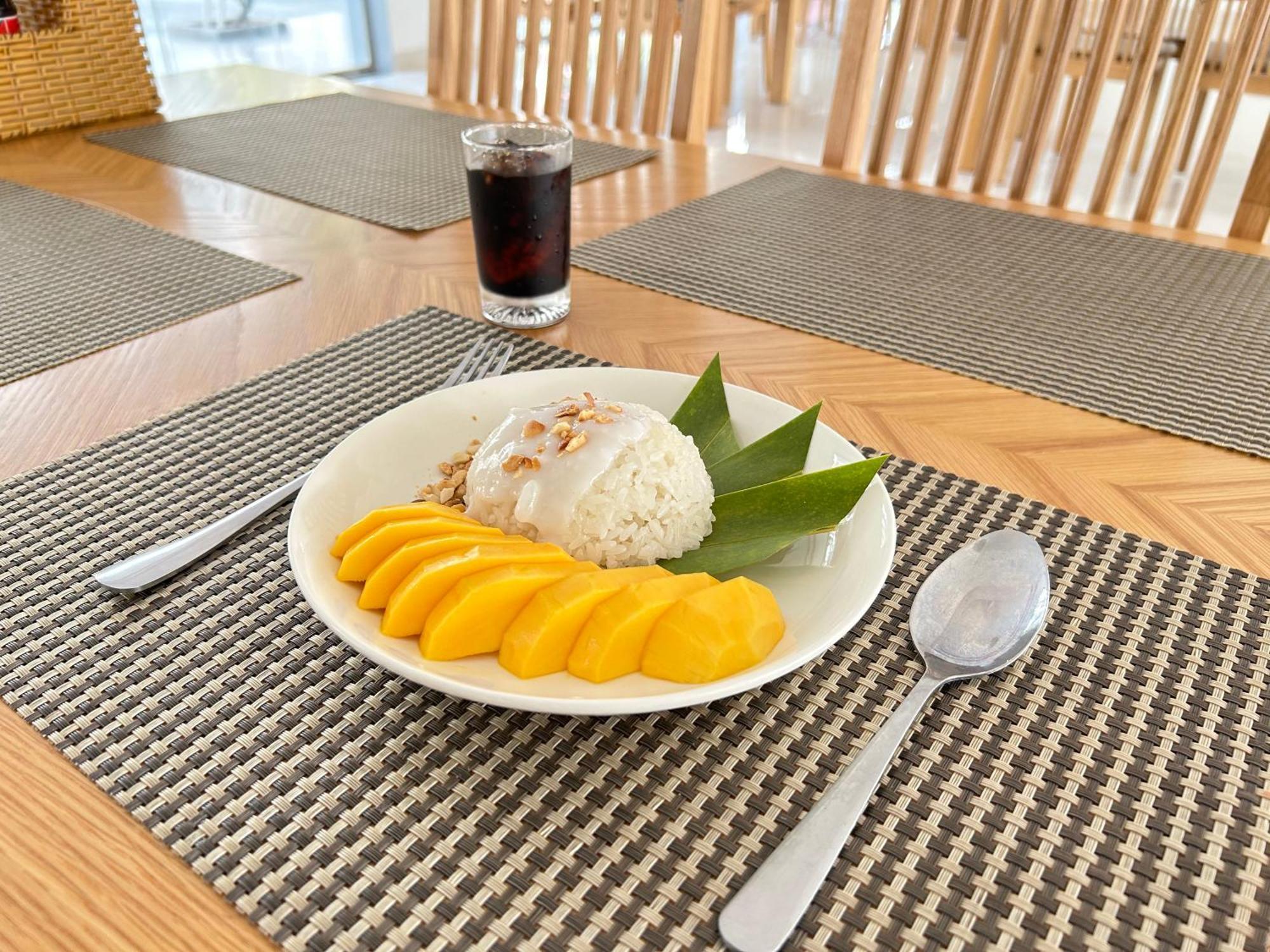 Hana Sonasea Night Market Hotel 3*