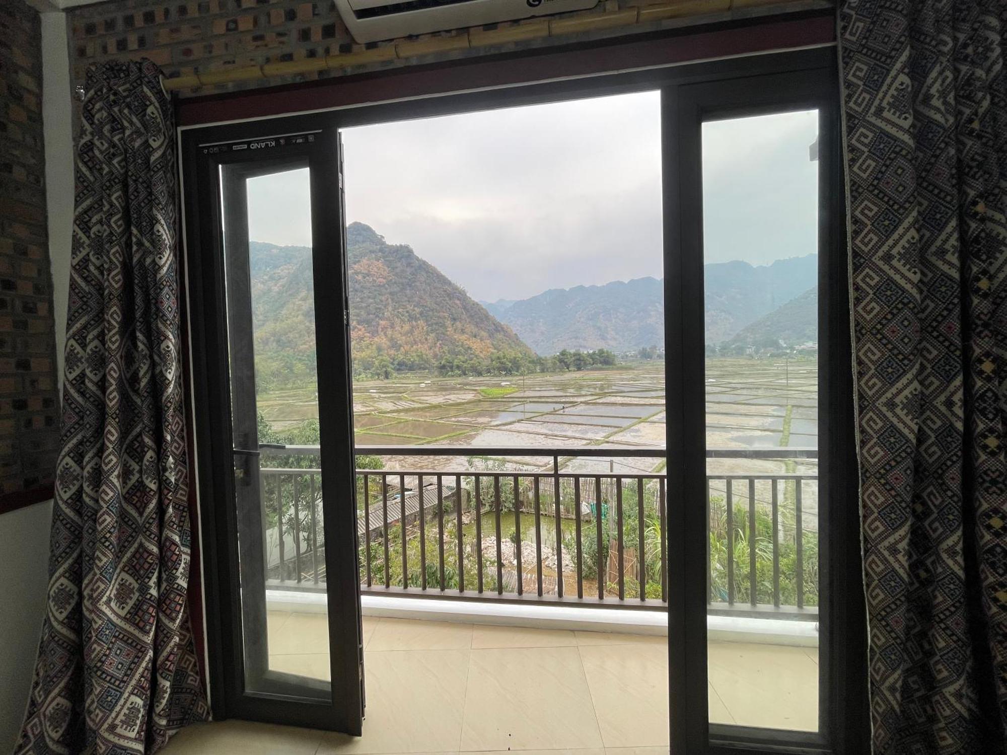 Horizon * Mai Chau