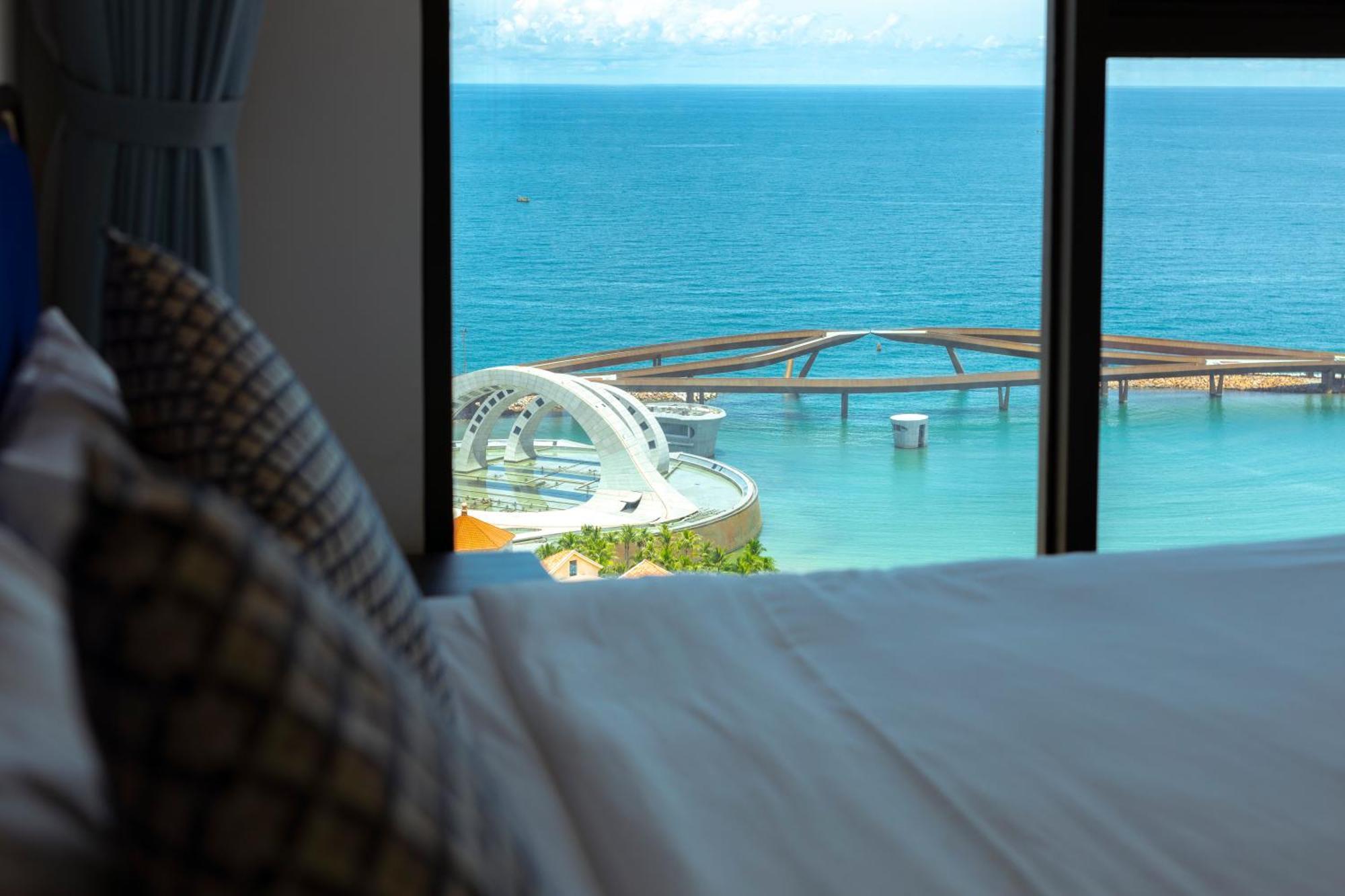 Seaside Fireworks Free Gym & Pool Apartment *