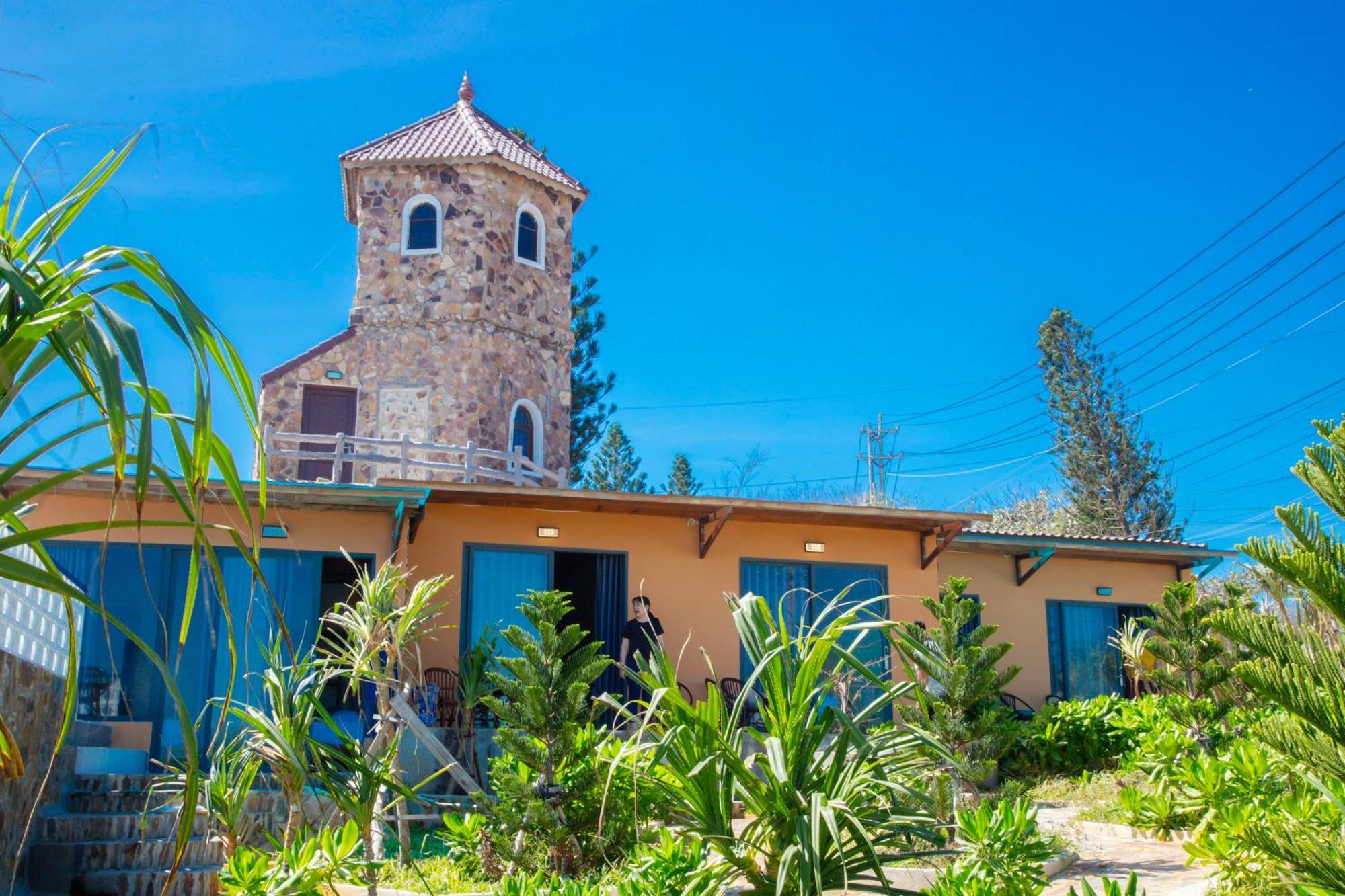 Resort Adora Bay 4*
