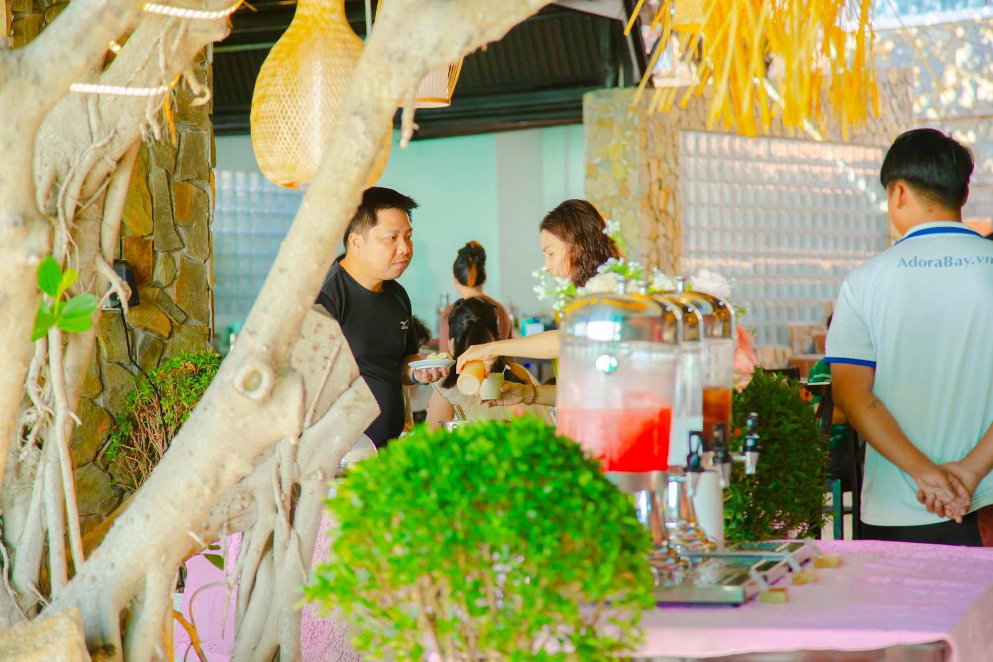 Adora Bay Resort Ke Ga