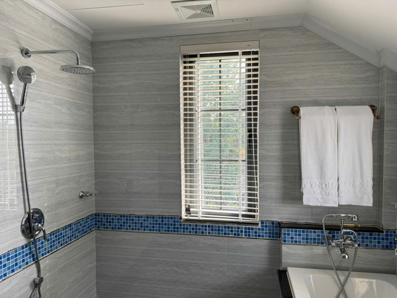 Resort Onsen Mineral Bath, Vuon Vua, Thanh Thuy,
