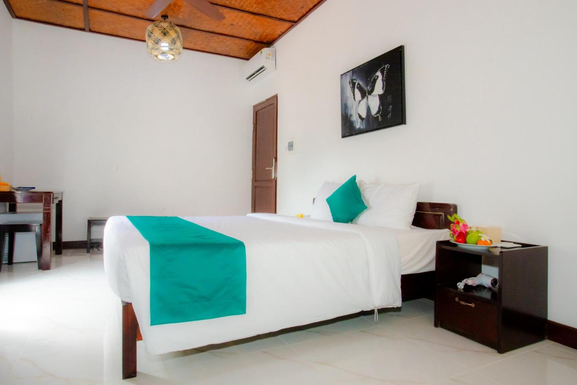 Adora Bay Resort Ke Ga