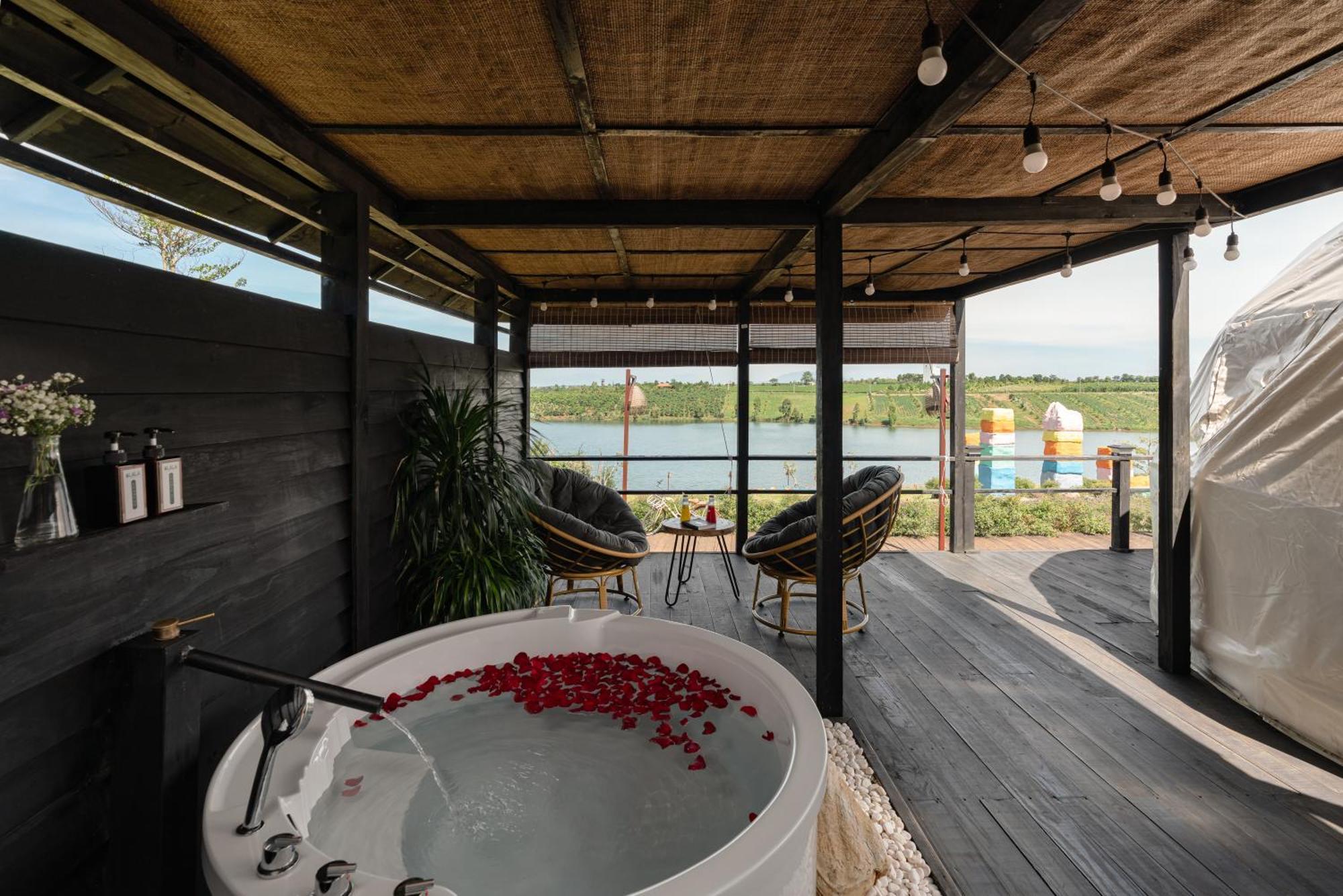 Olala Glamping Hotel