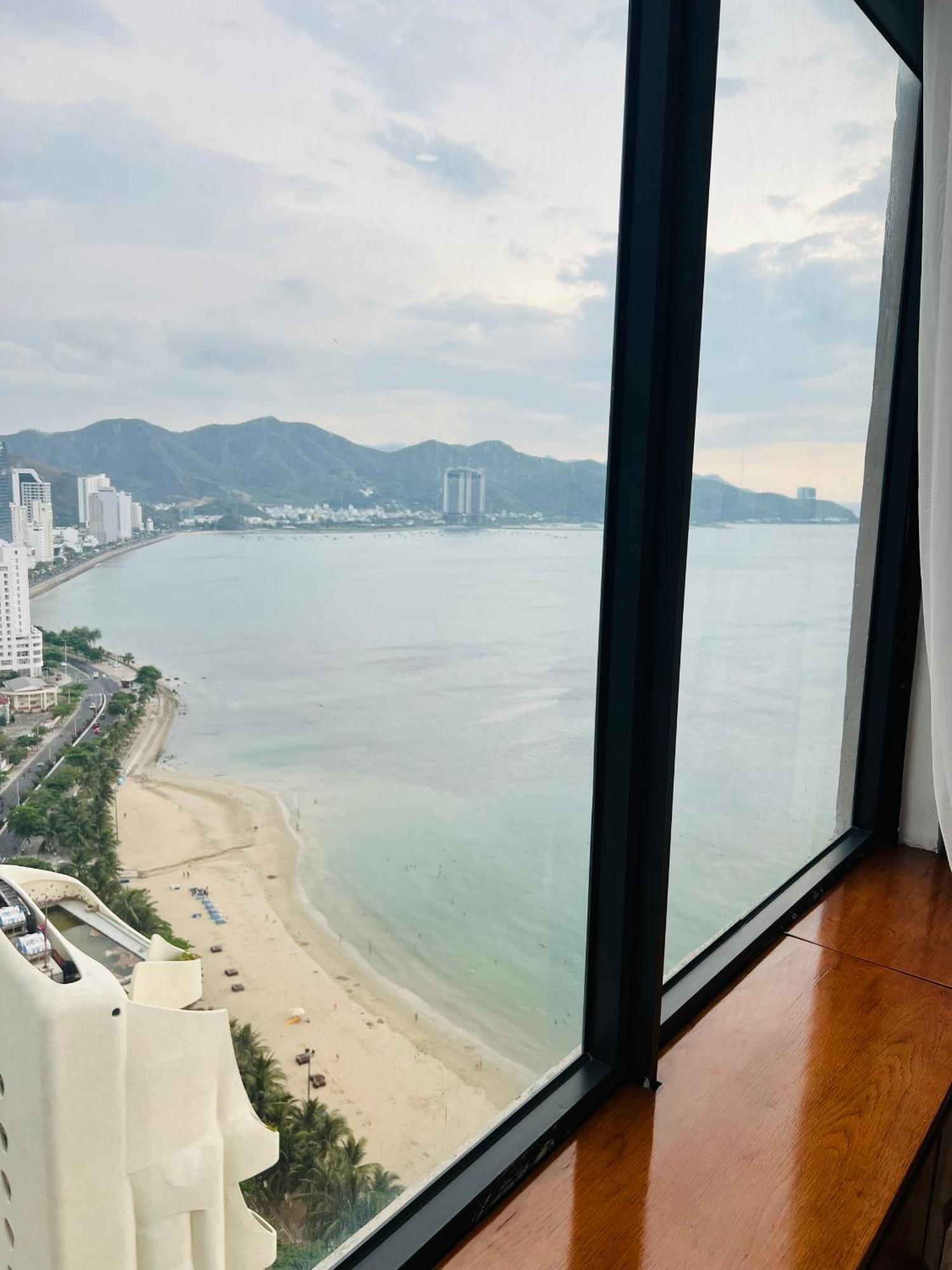 Summer Ocean View Mtvt Apartment