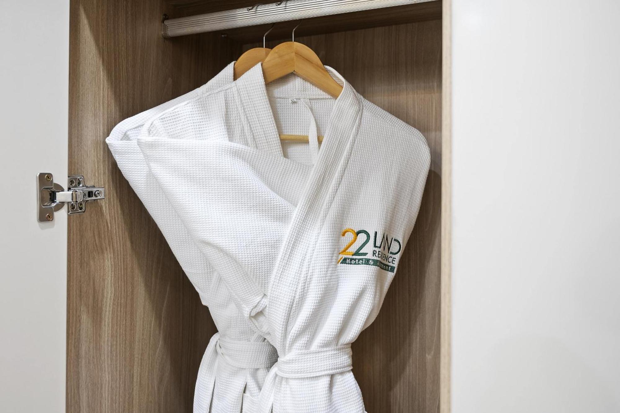 22land Cosmos Hotel