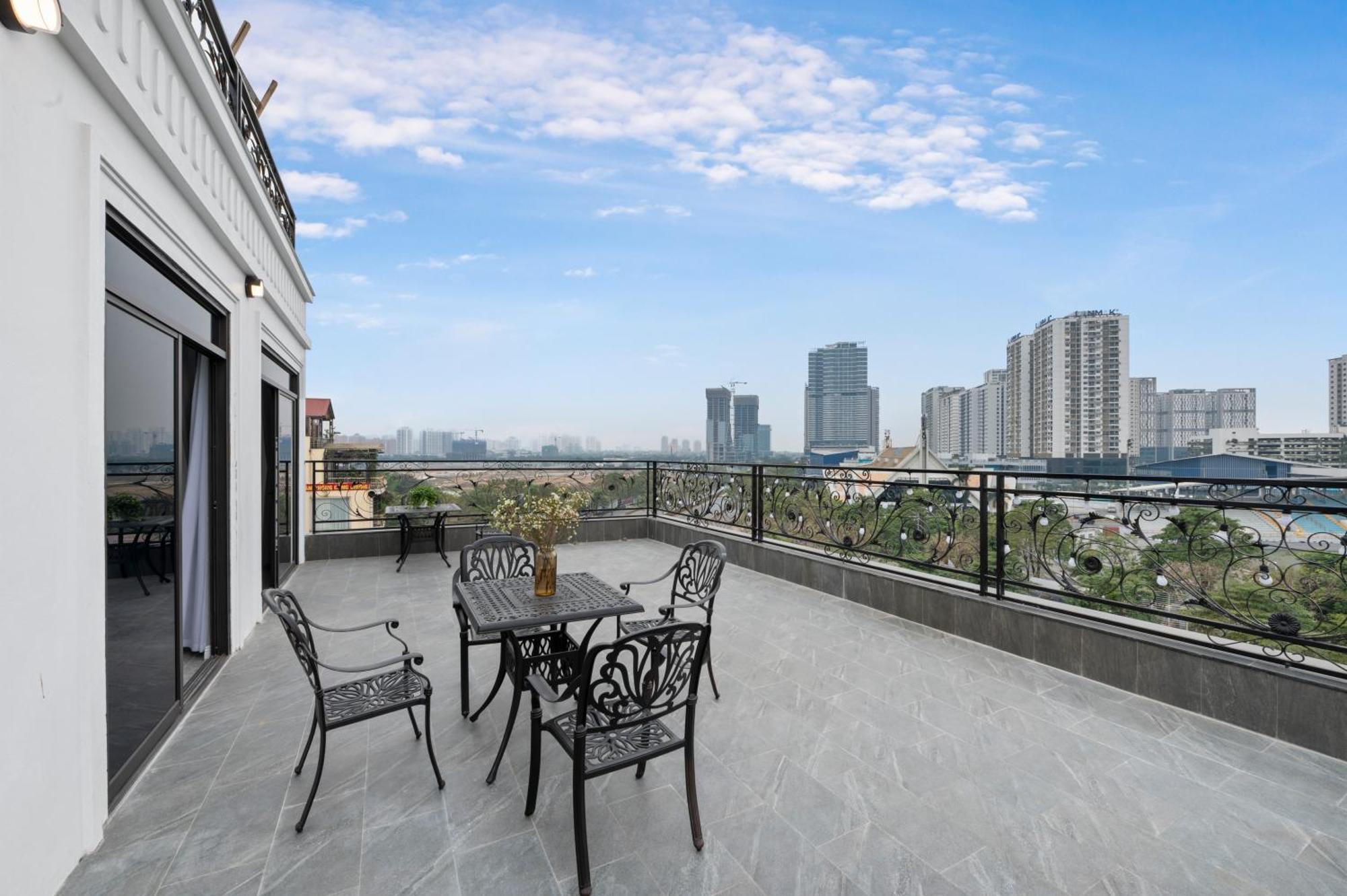 22land Cosmos 4* Hanoi