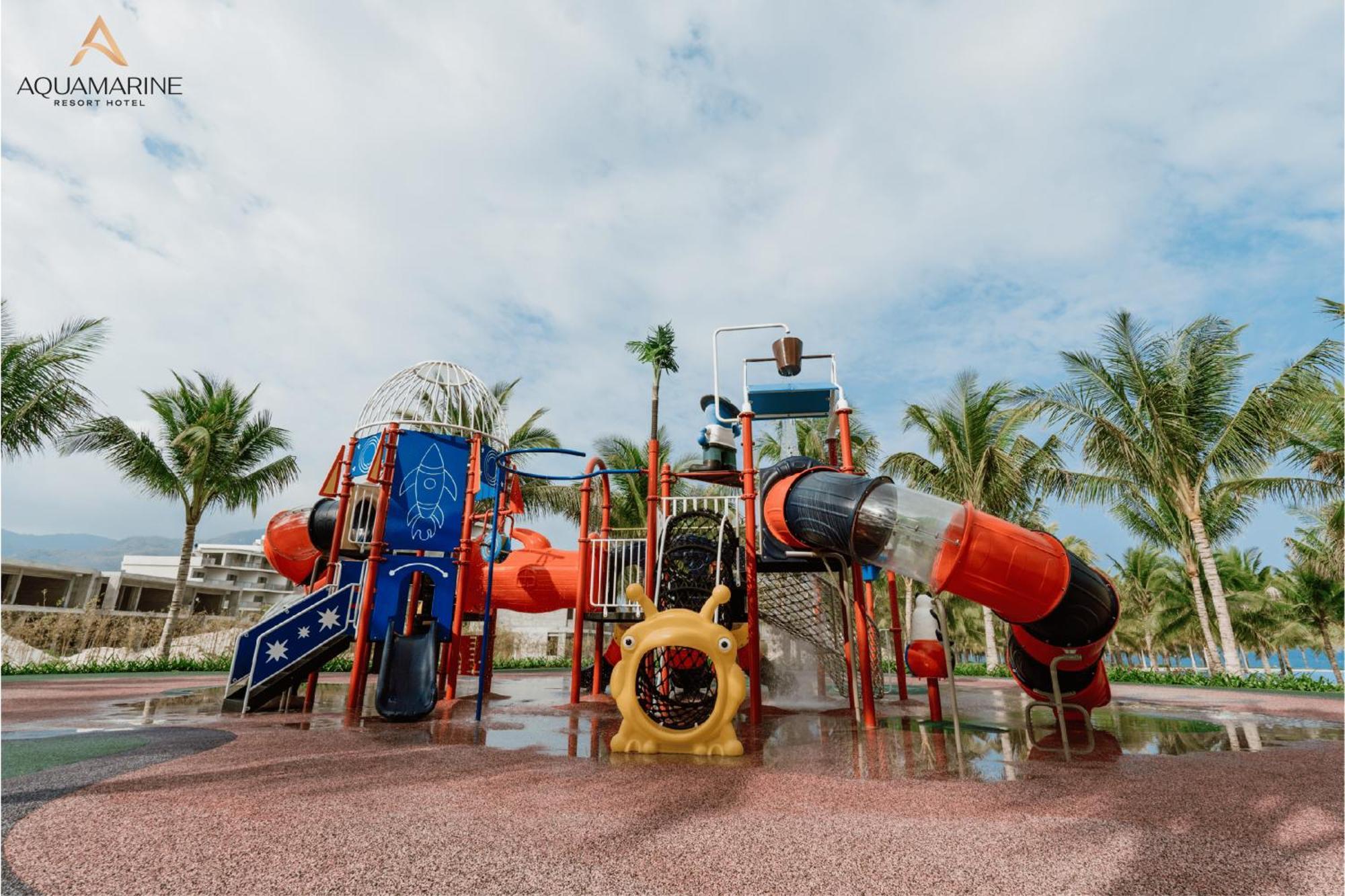 Aquamarine Beachfront & 5* Cam Ranh