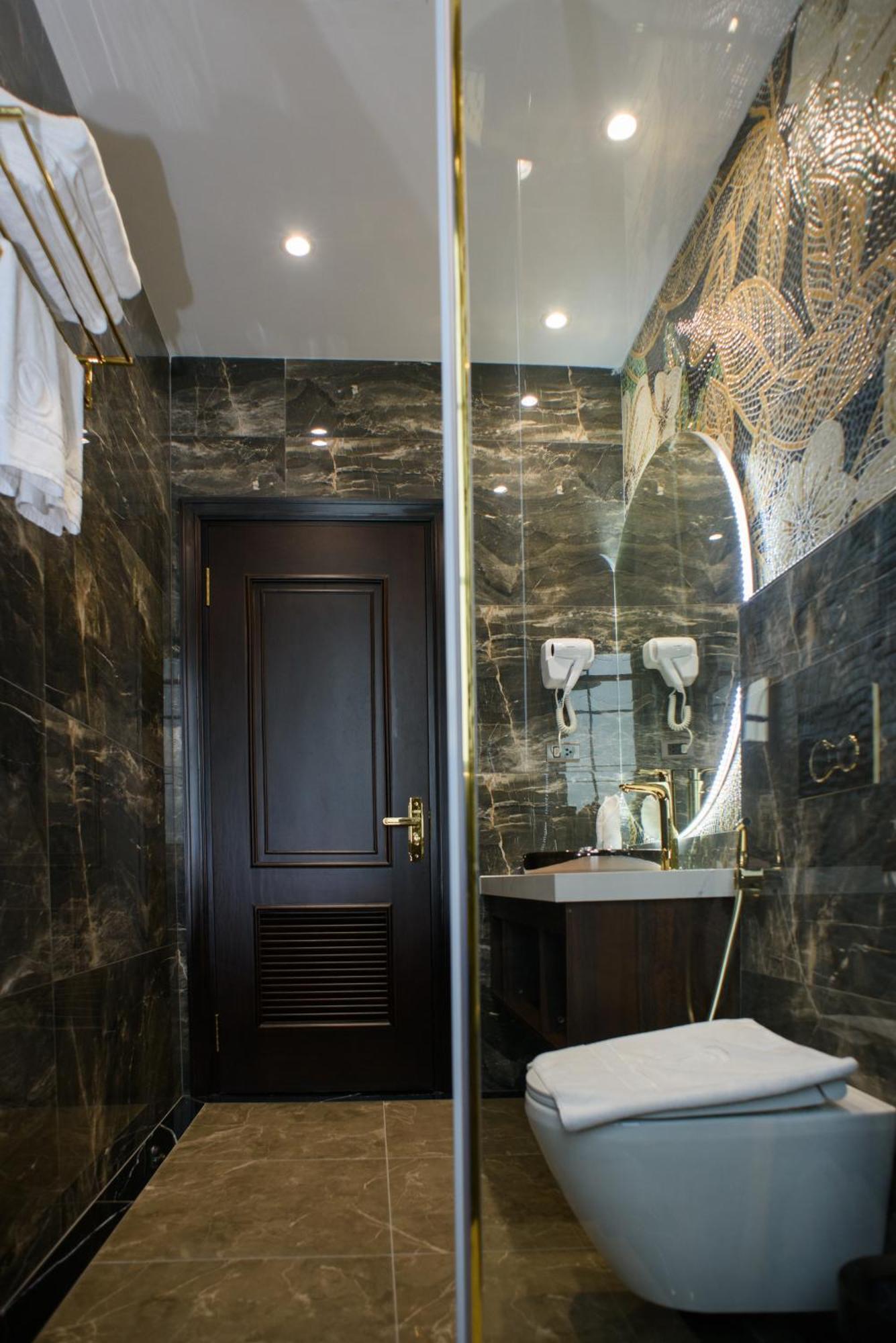 Hotel Victoria Ha Long