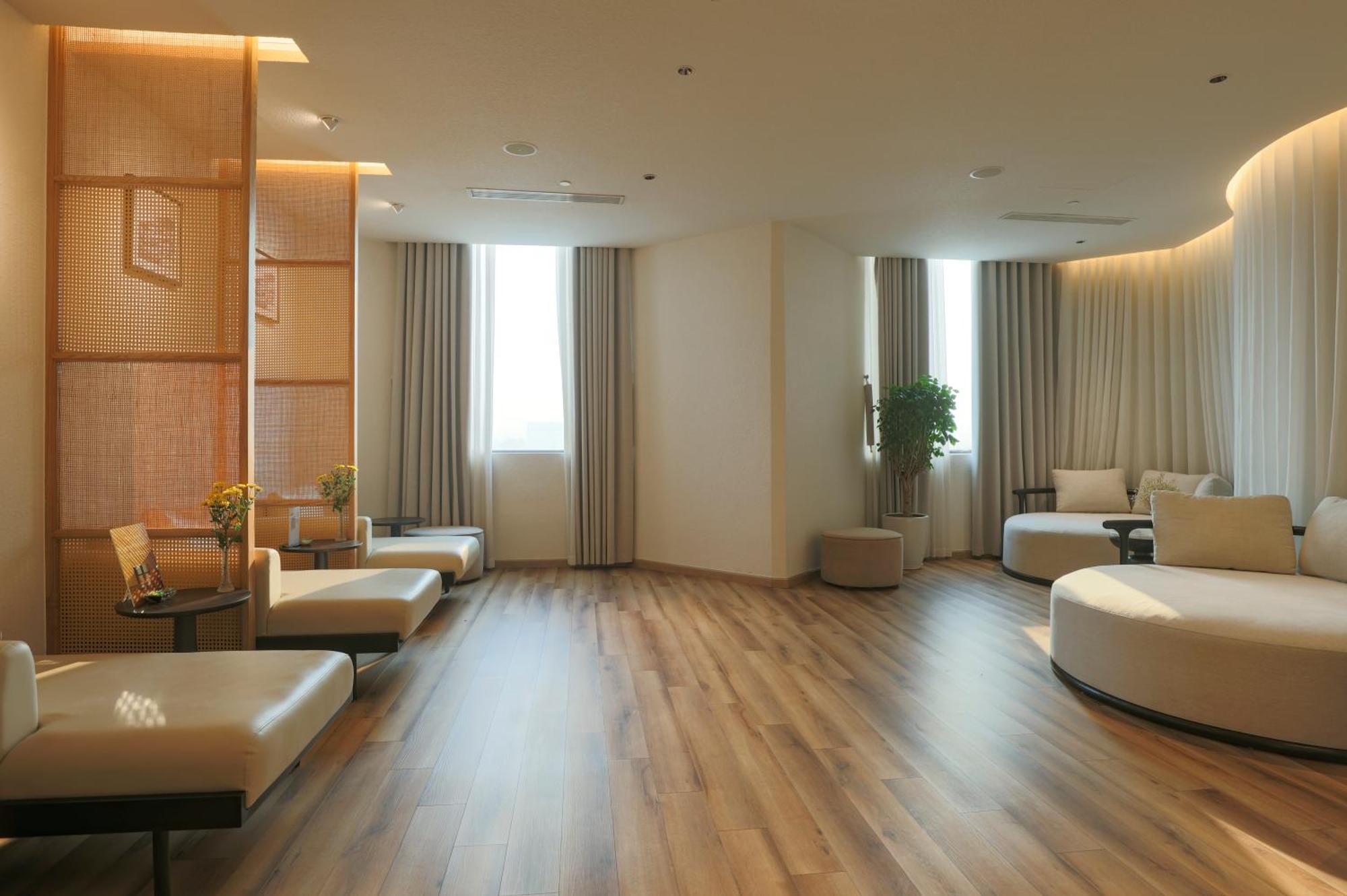 Sheraton West 5* Hà Nội