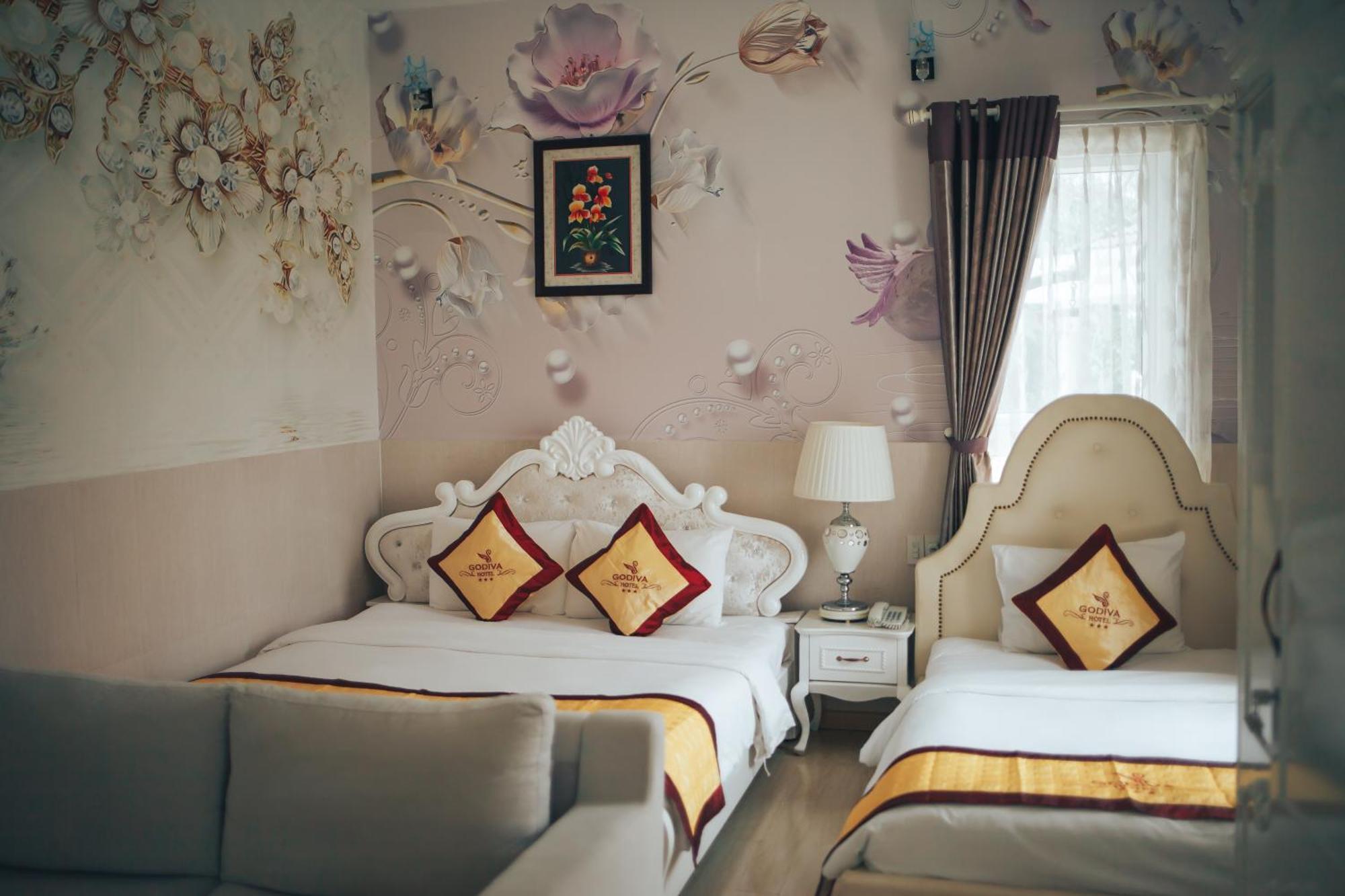 Godiva Hotel 3*