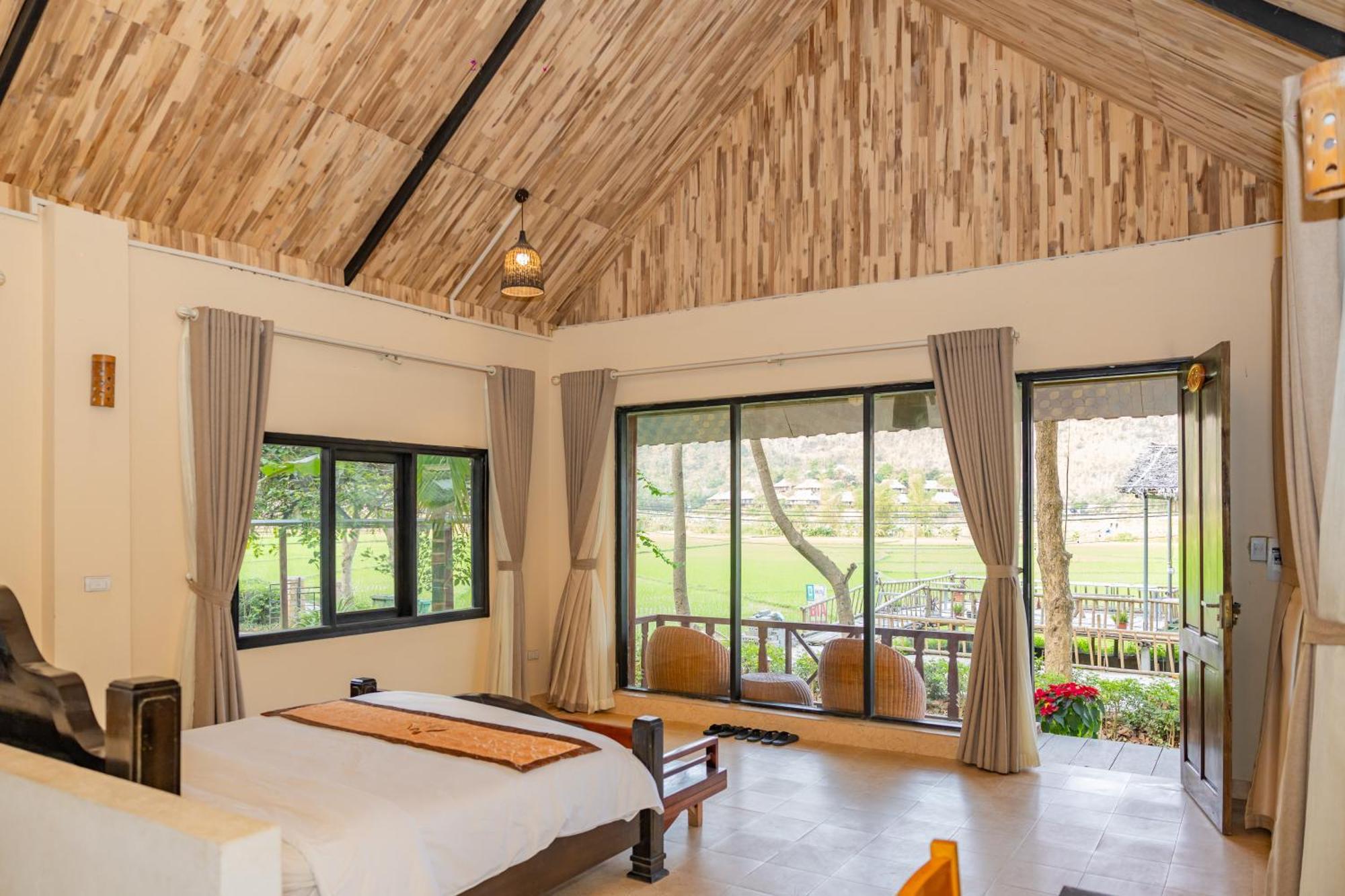 4 Seasons & 4* Mai Chau