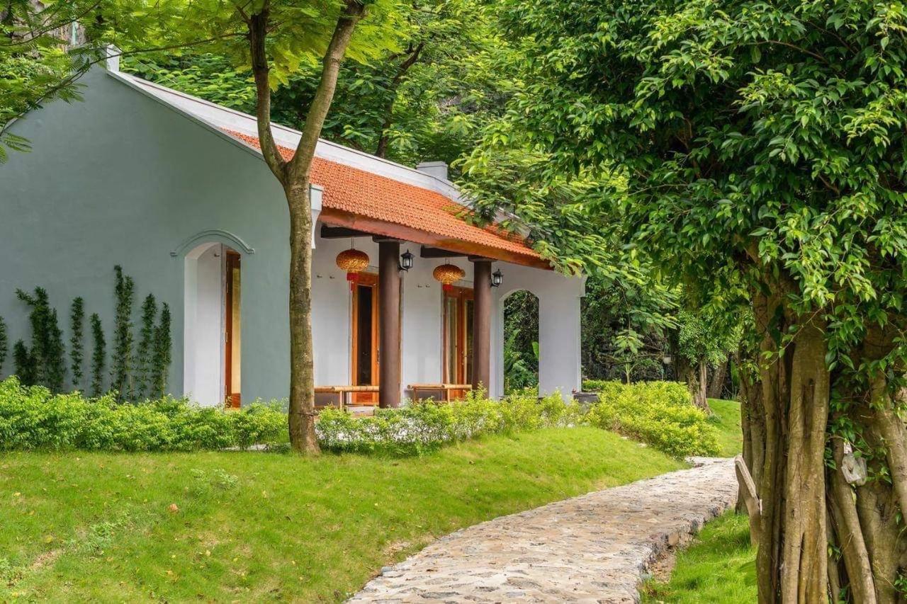 Khách sạn Hang Mua