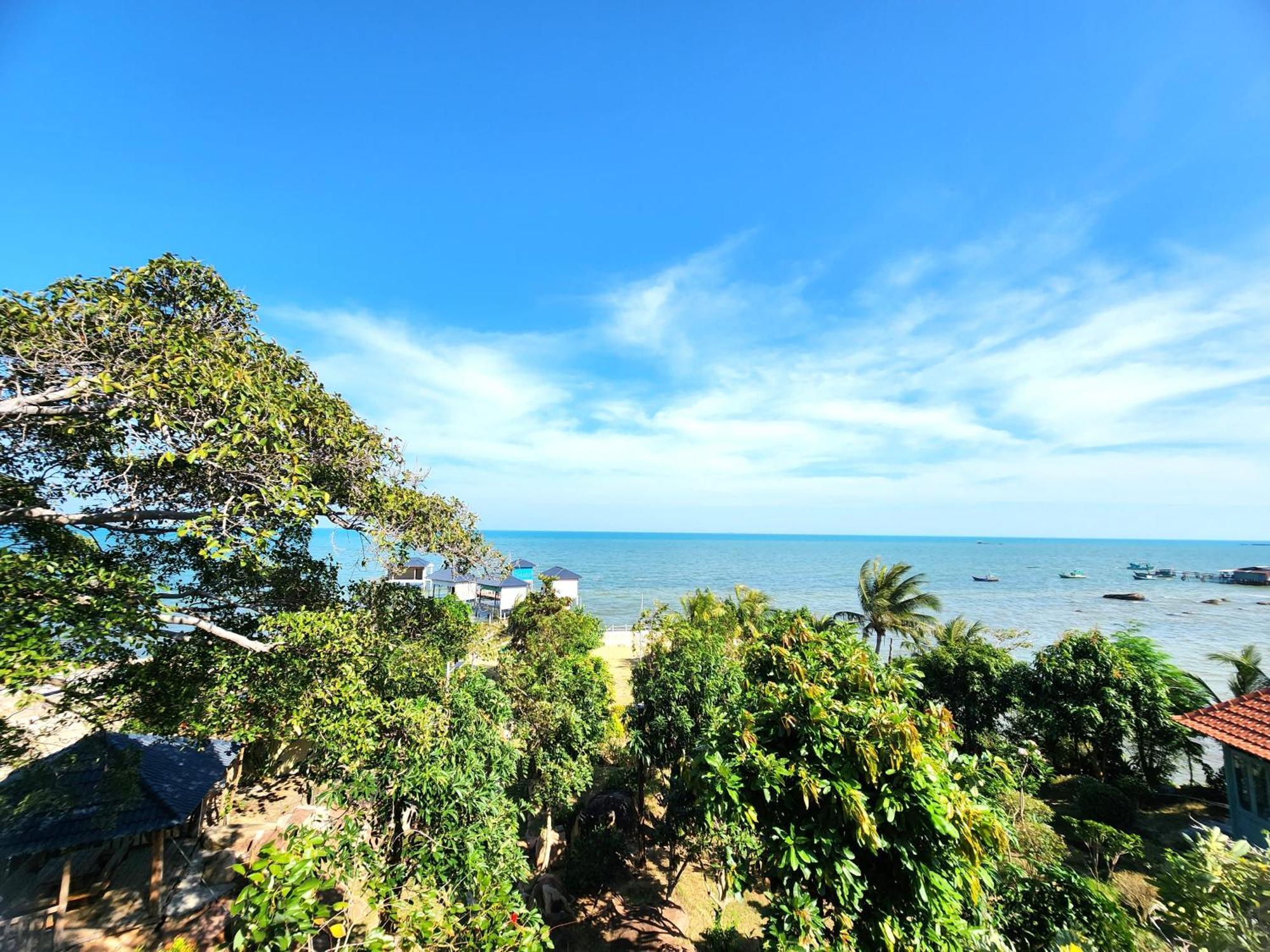 Sunny Shore *