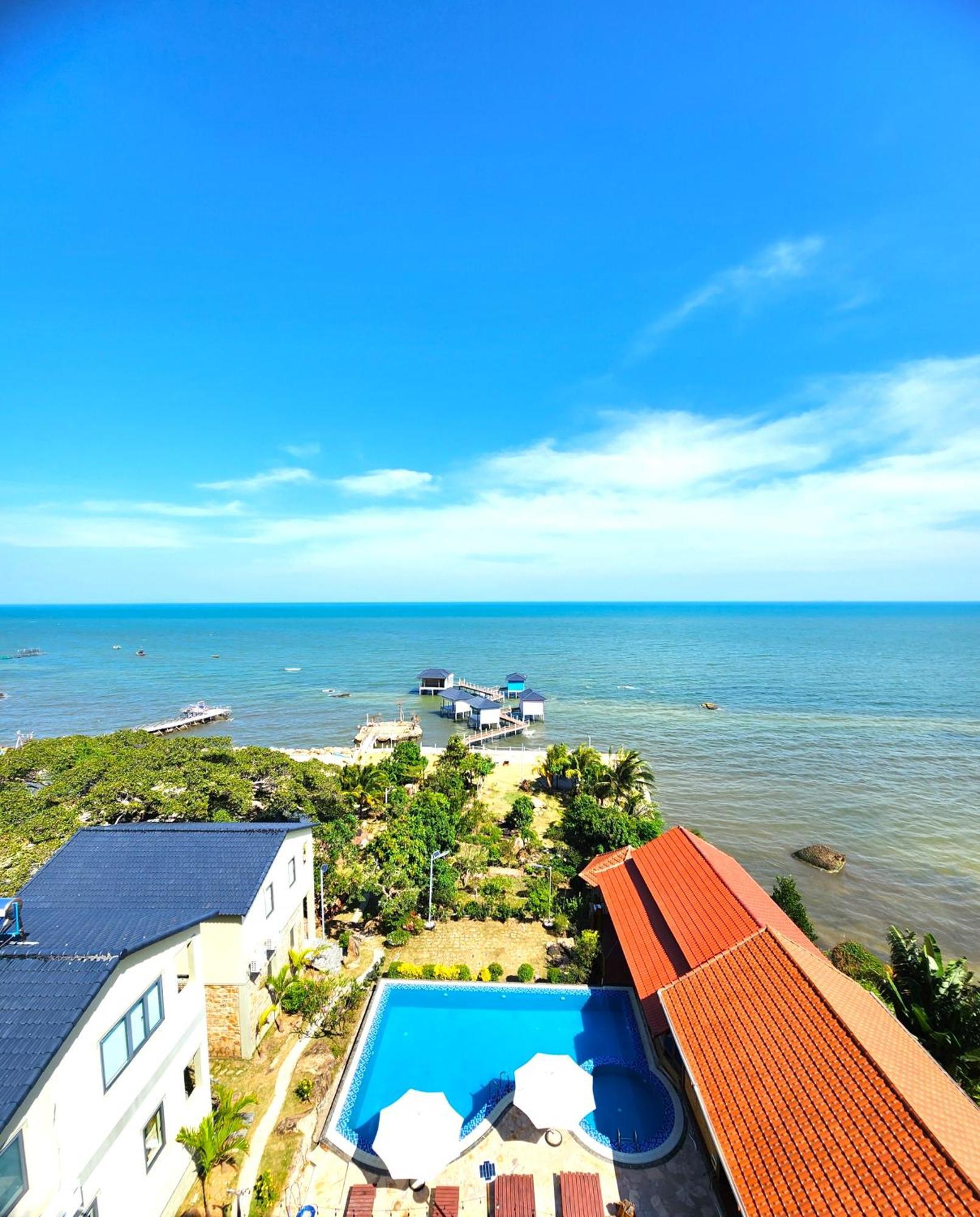 Sunny Shore Resort