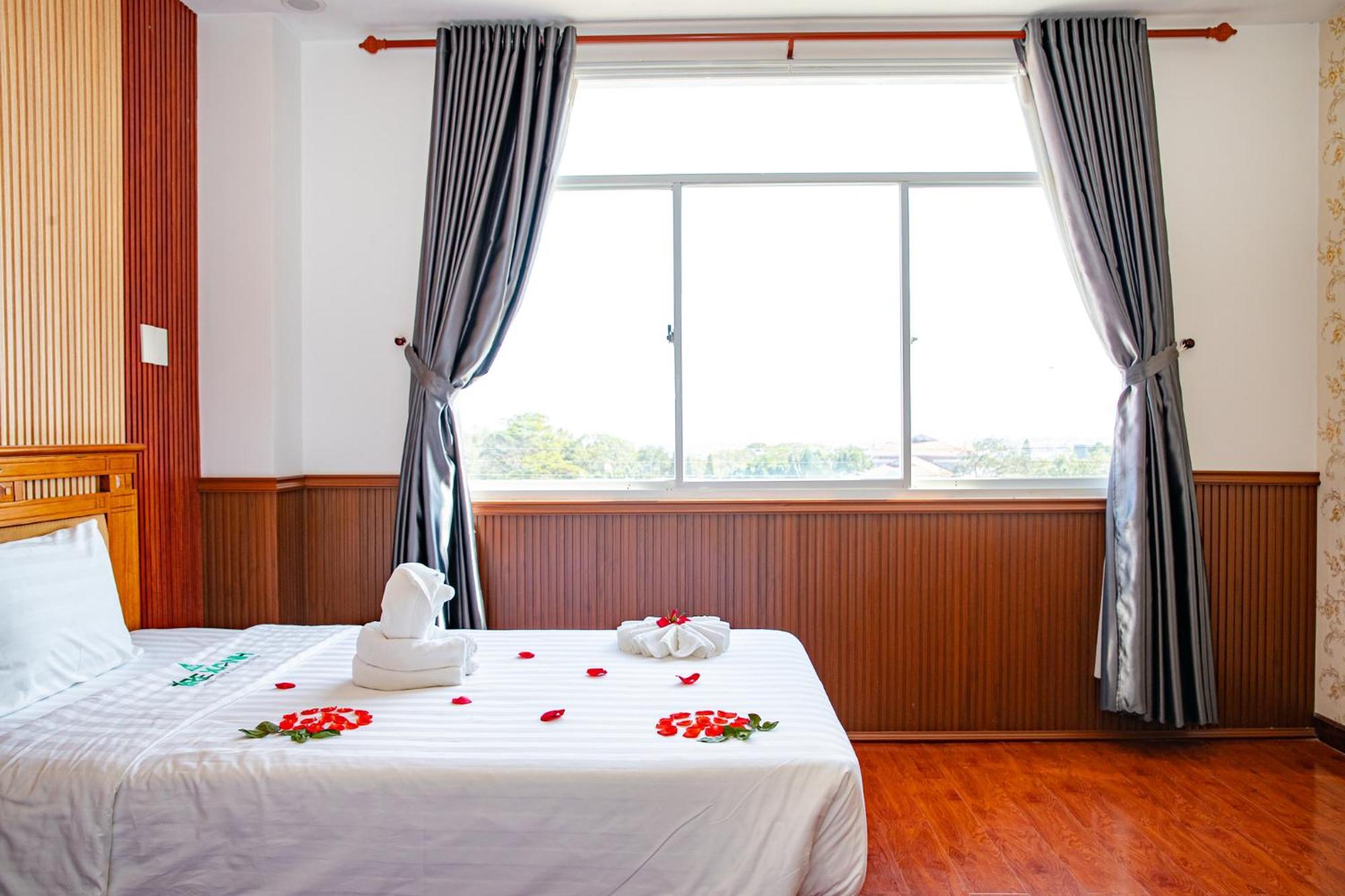 Hotel Tre Xanh Pleiku
