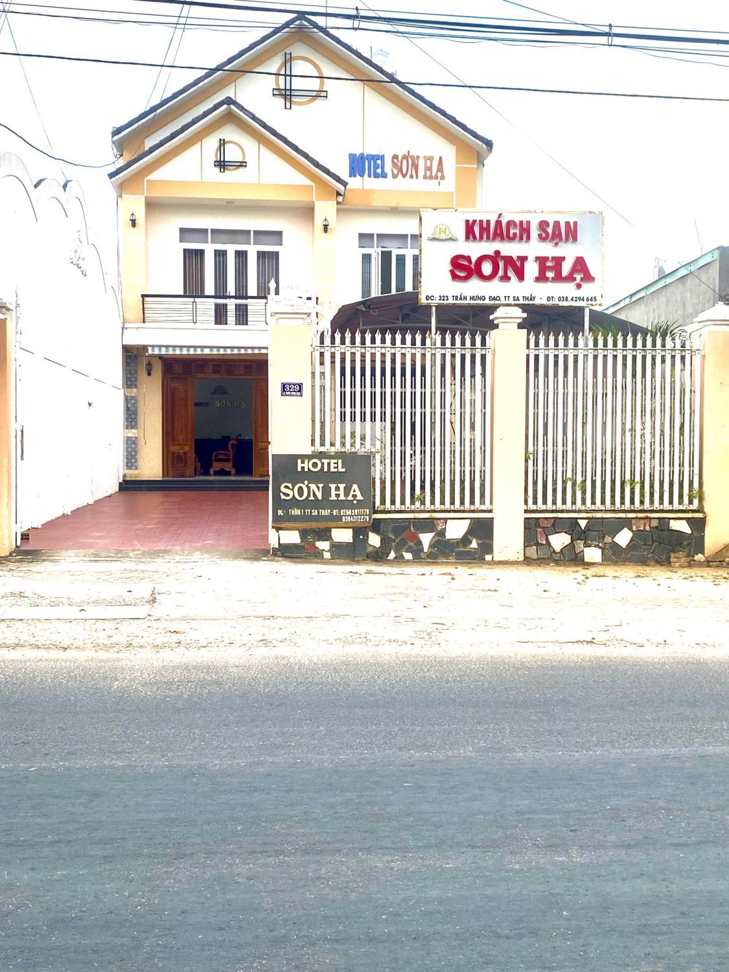 Khach San Son Ha Hotel Kon Tum