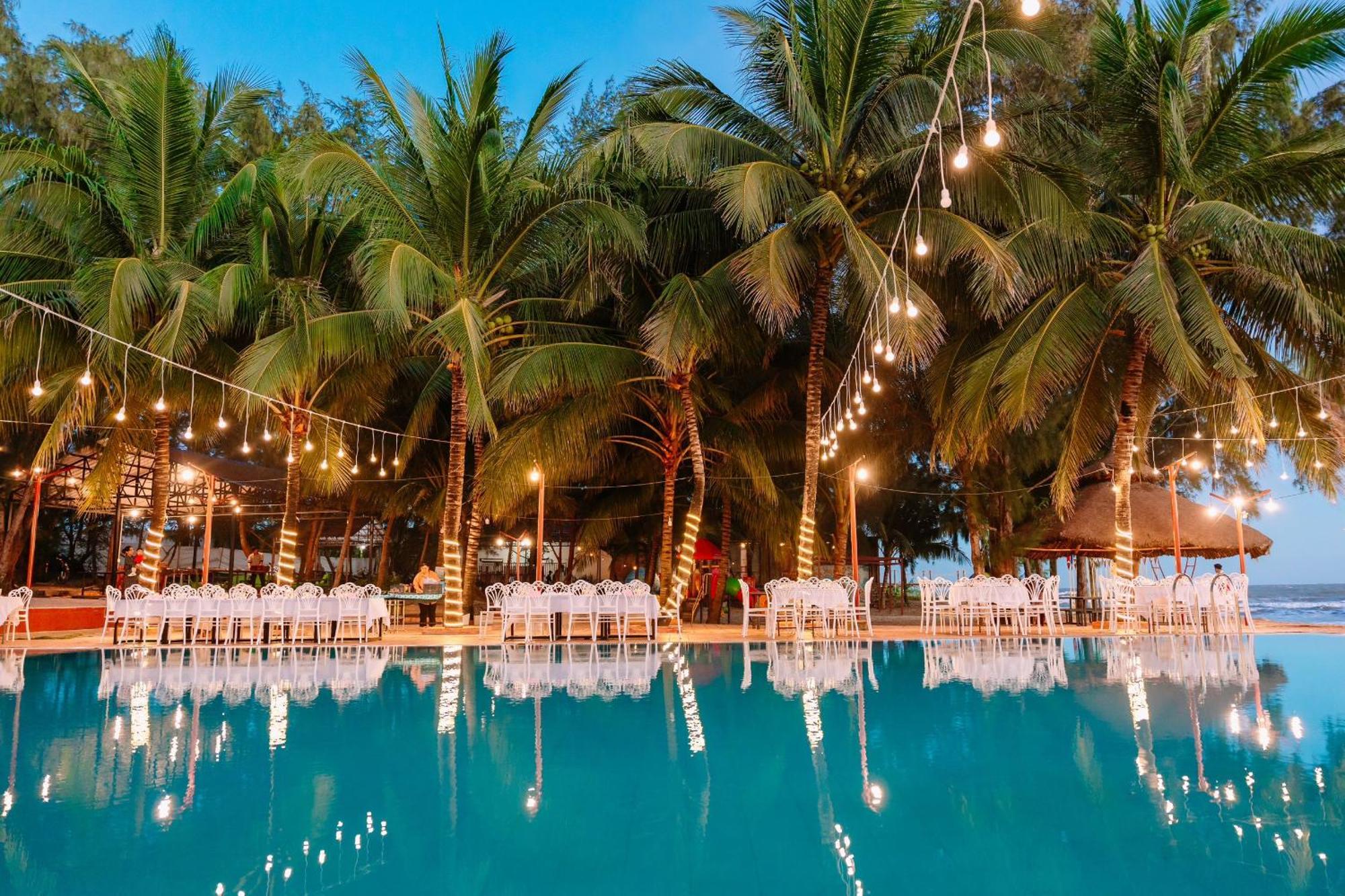 Resort Cam Binh