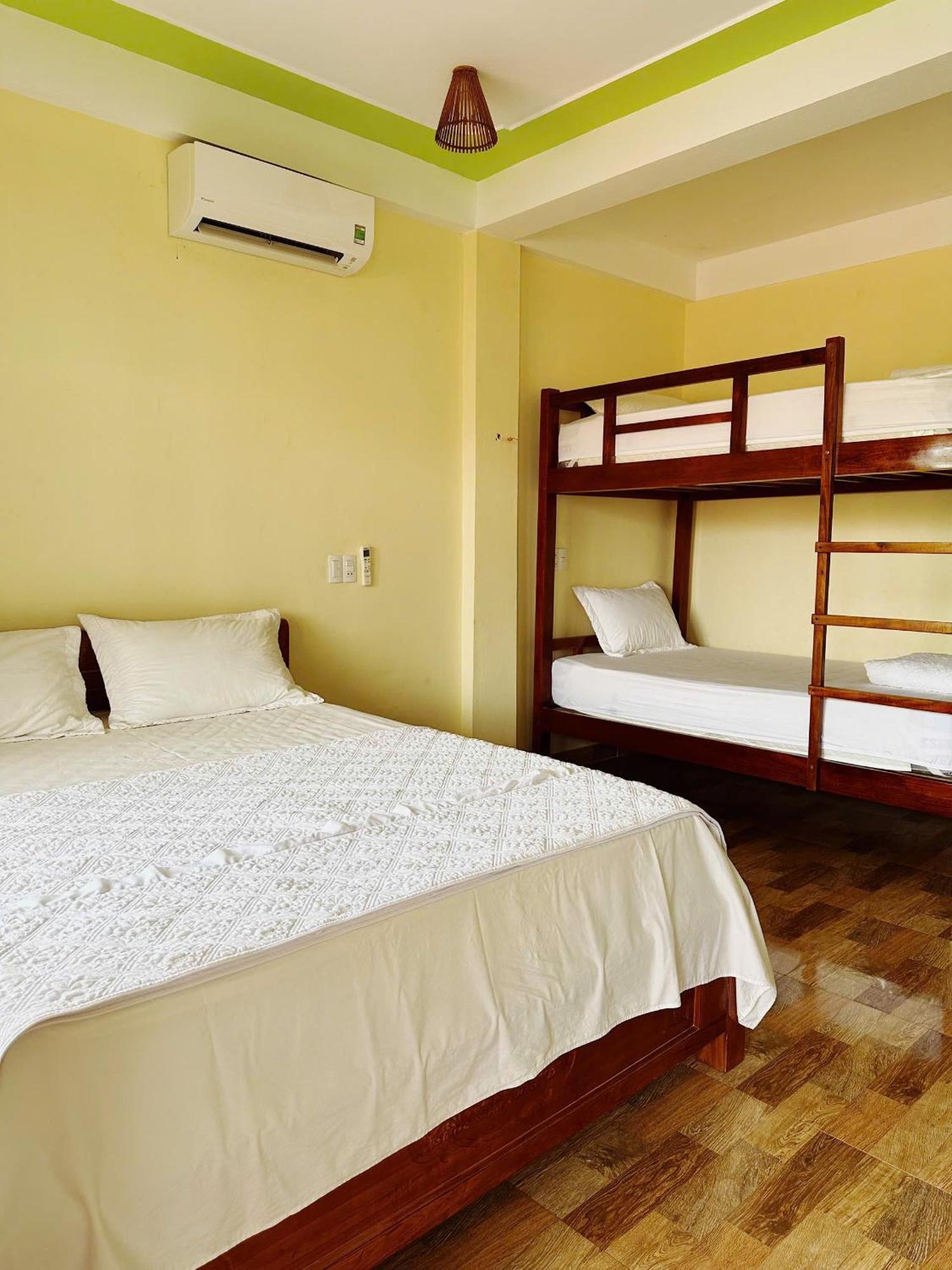 By Hofs Bed & Breakfast Phong Nha