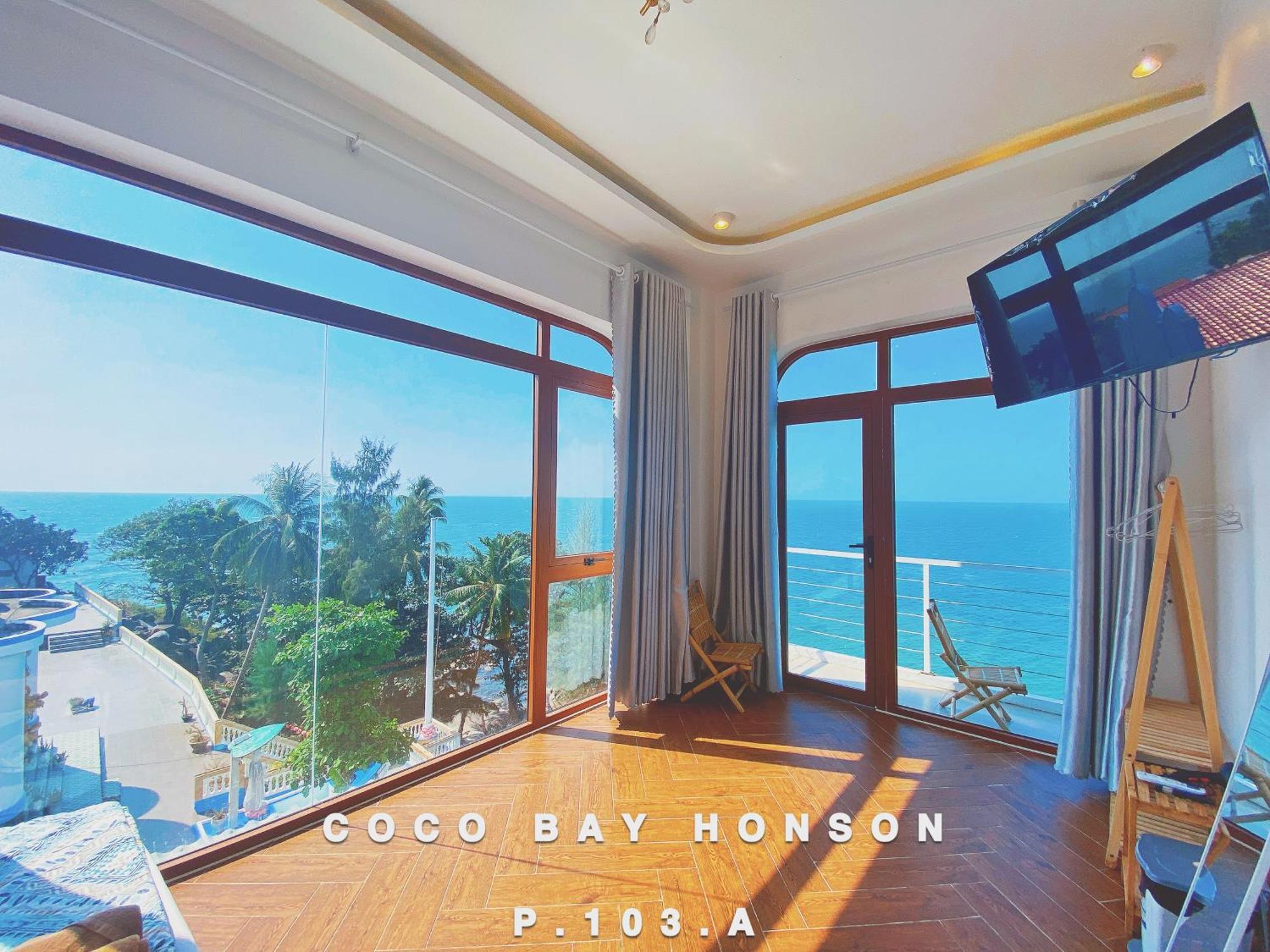 Lodge Coco Bay Hon Son
