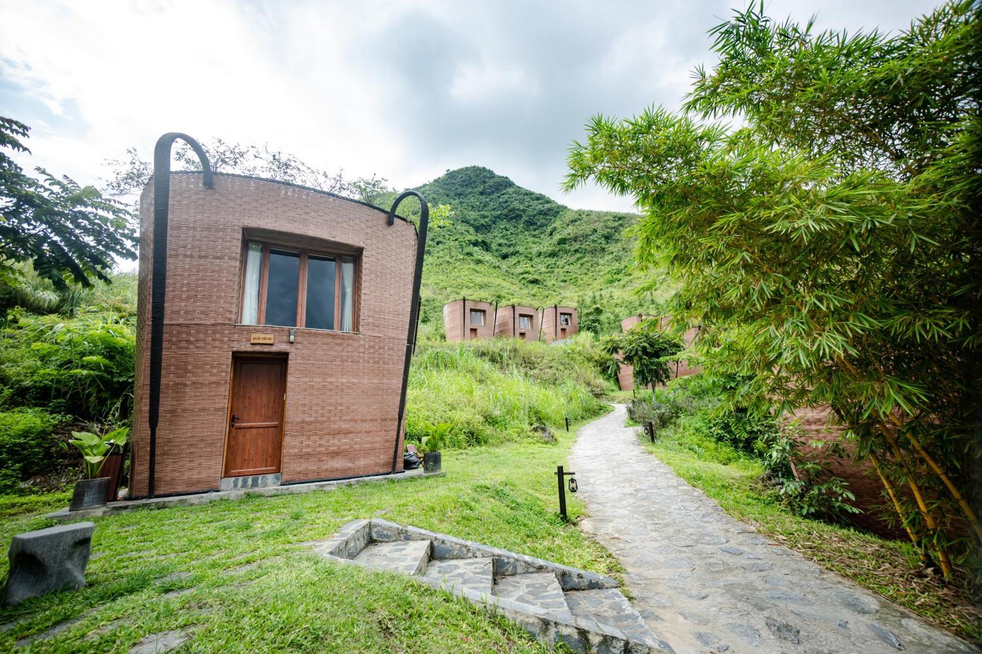 H'mong Village Resort 4*