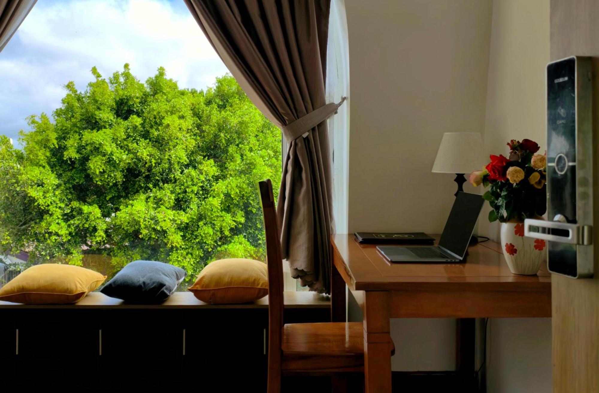 La Pense'e - Hotel