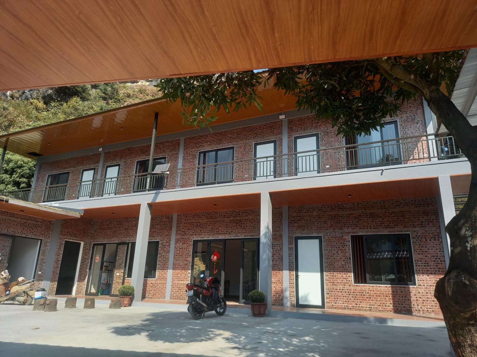 Trang An Pristine View Apartment