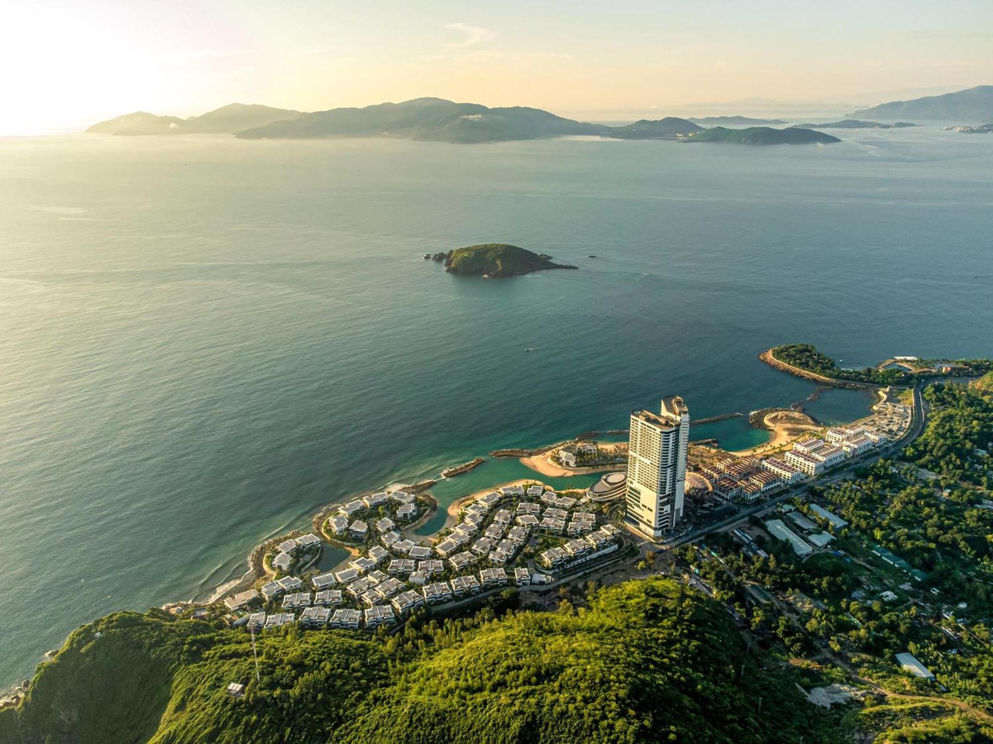 Le Corail, A Gran Melia 5* Nha Trang
