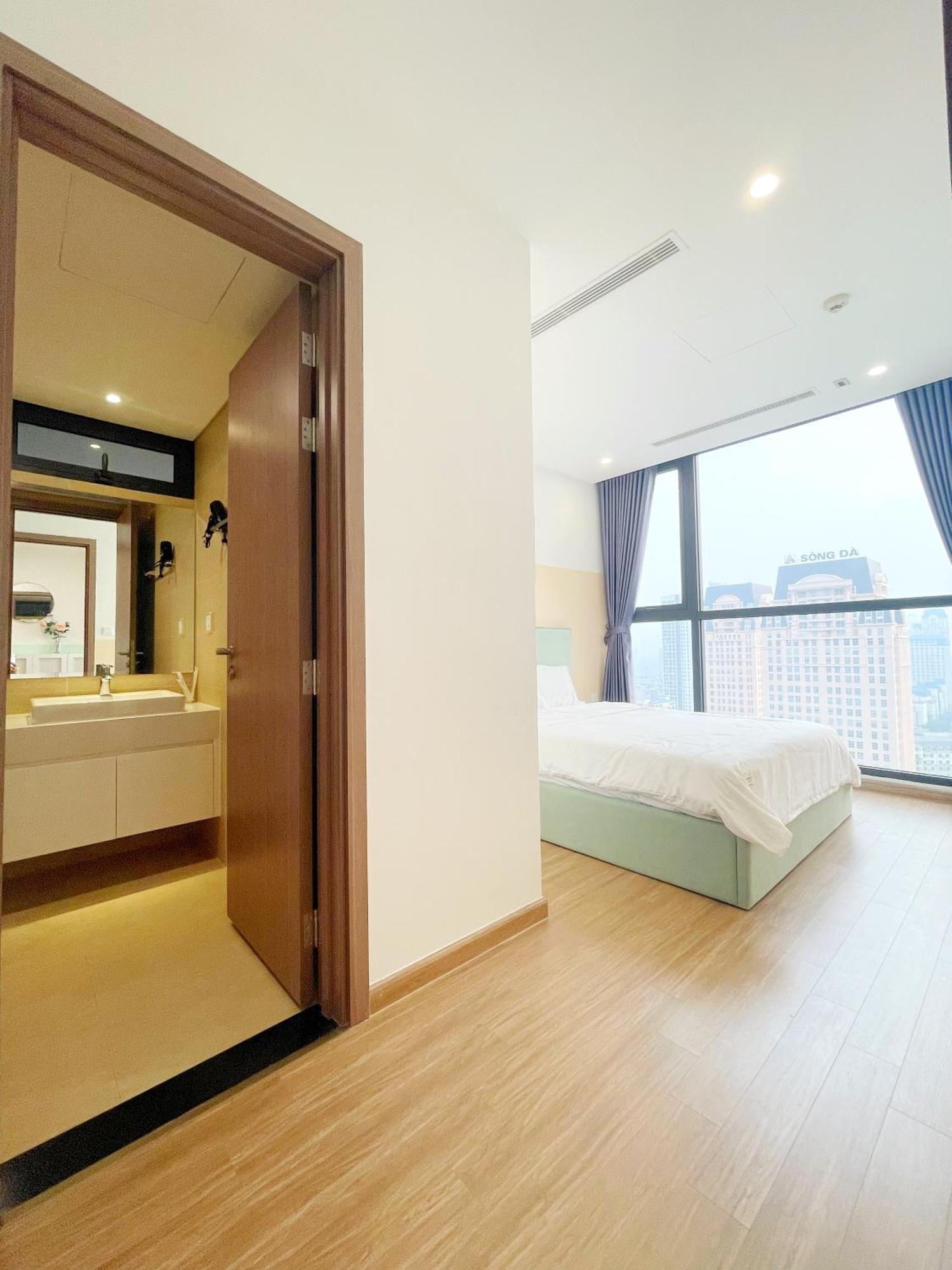 Vinhomes Skylake By Serene * Hanoi