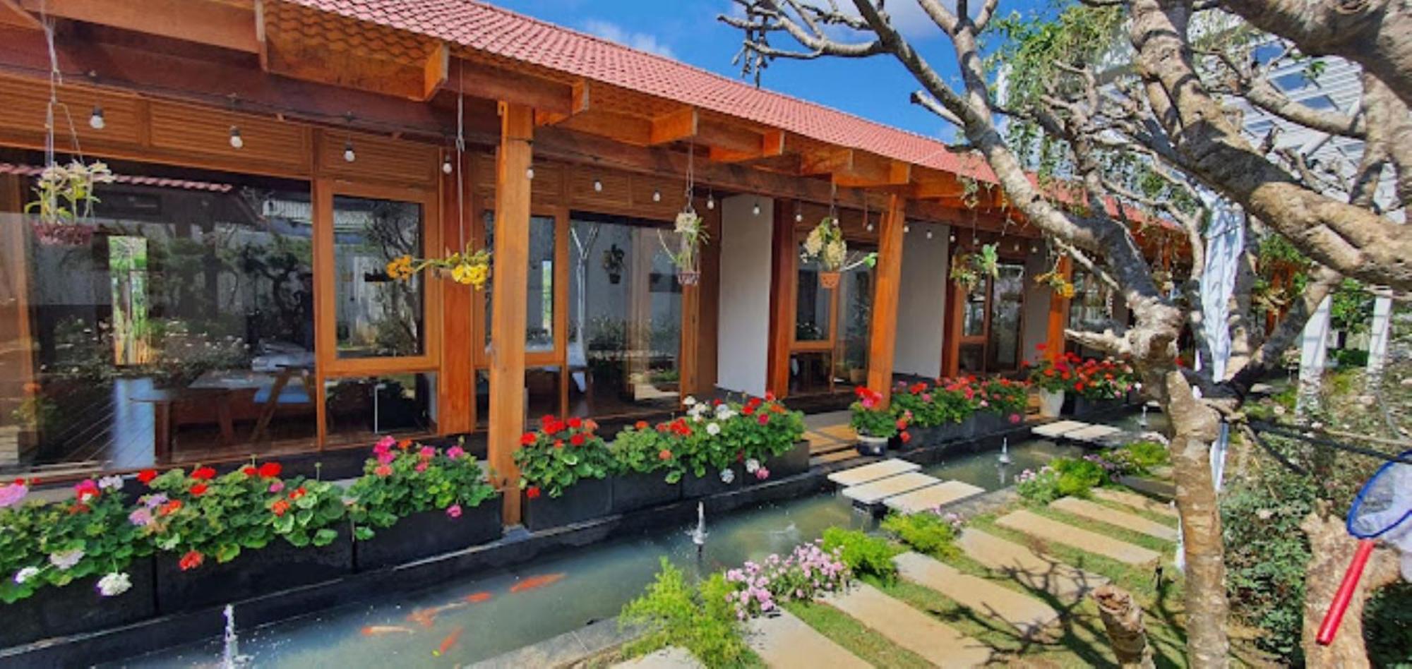 Resort Vuon Tra Mang Den *