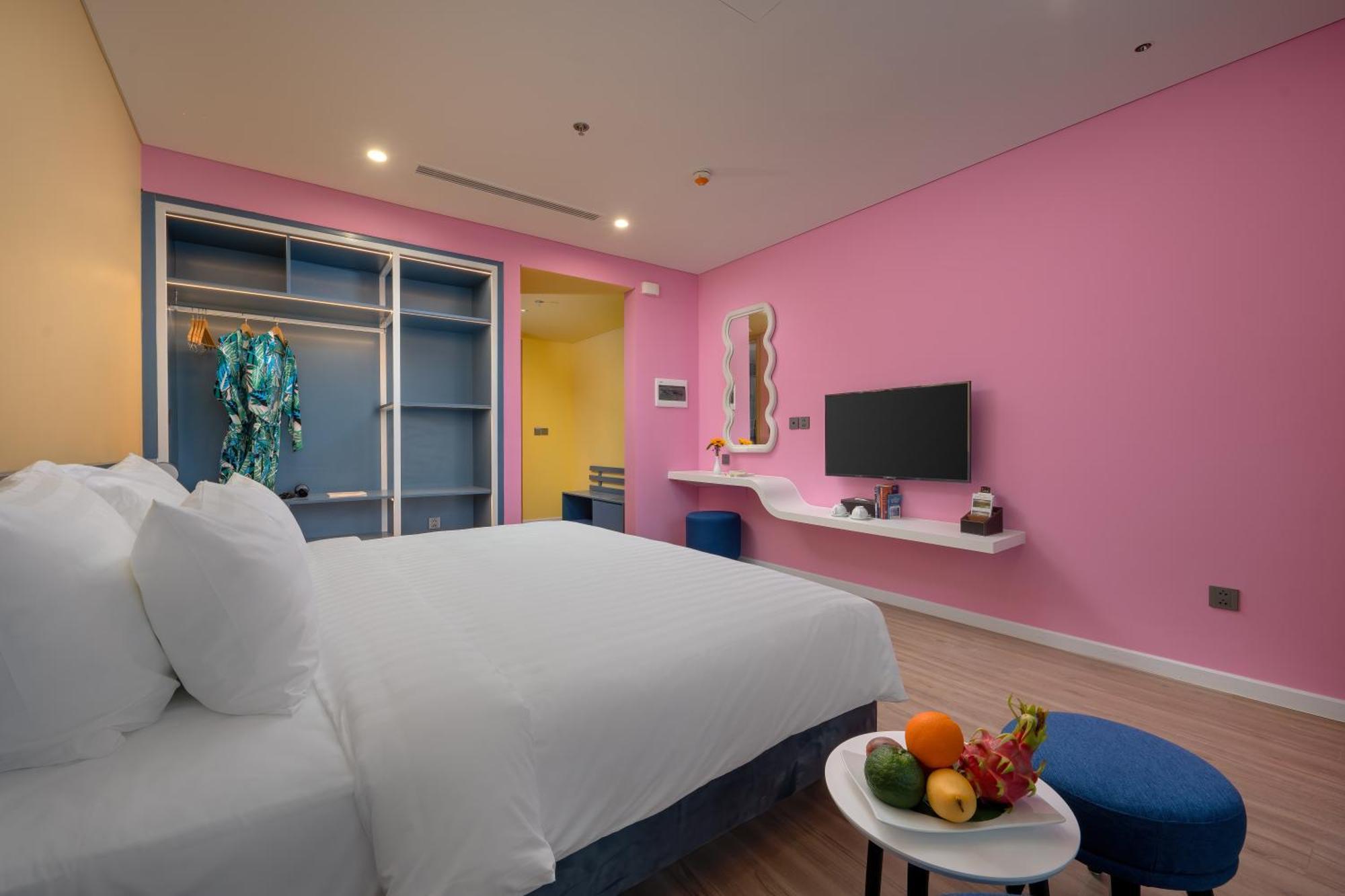 Flamingo Ibiza Tien Nam Khe
