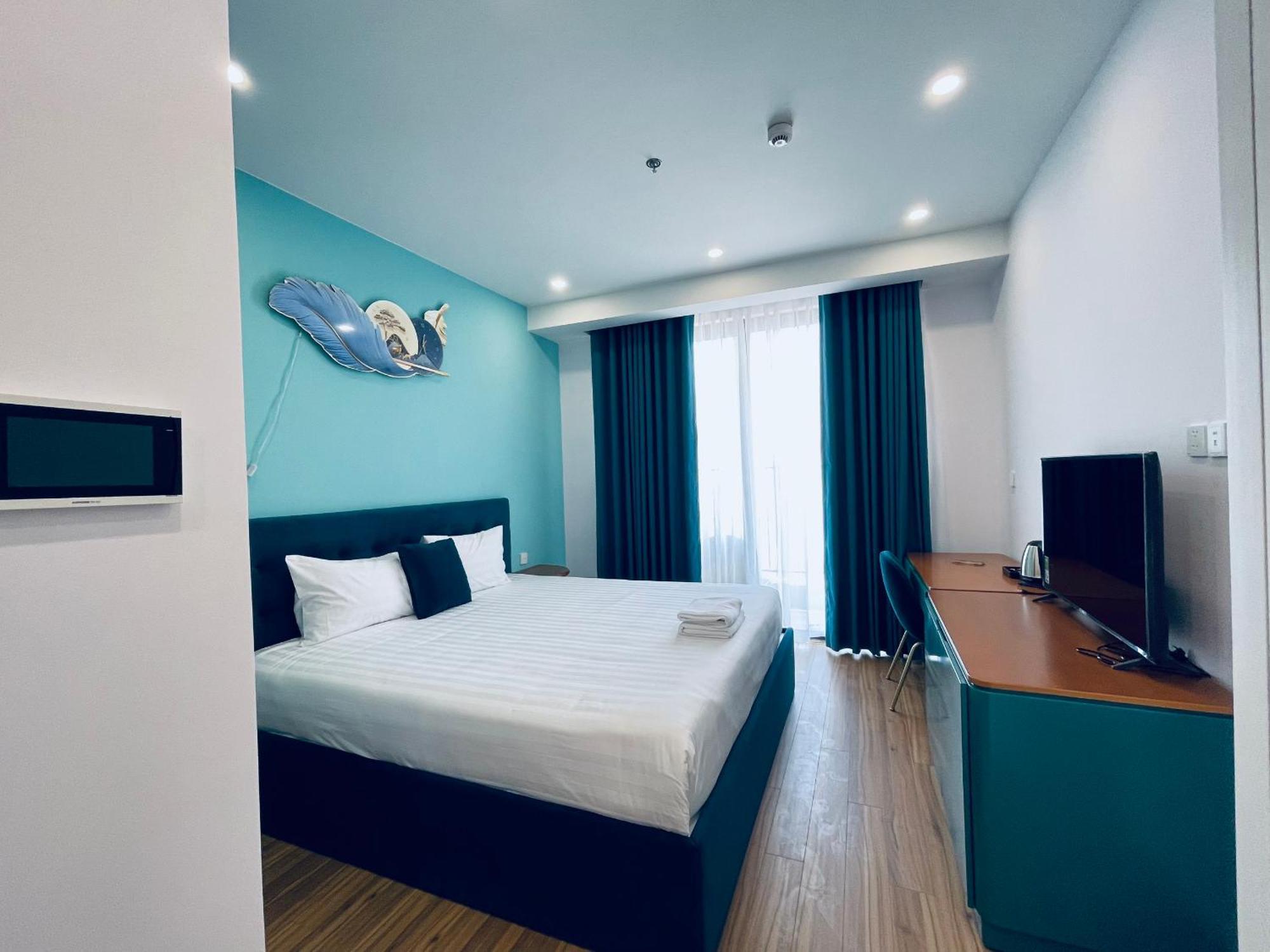 Fireworks & Ocean Bliss Free Gym, Pool & Beach Apartment Phu Quoc