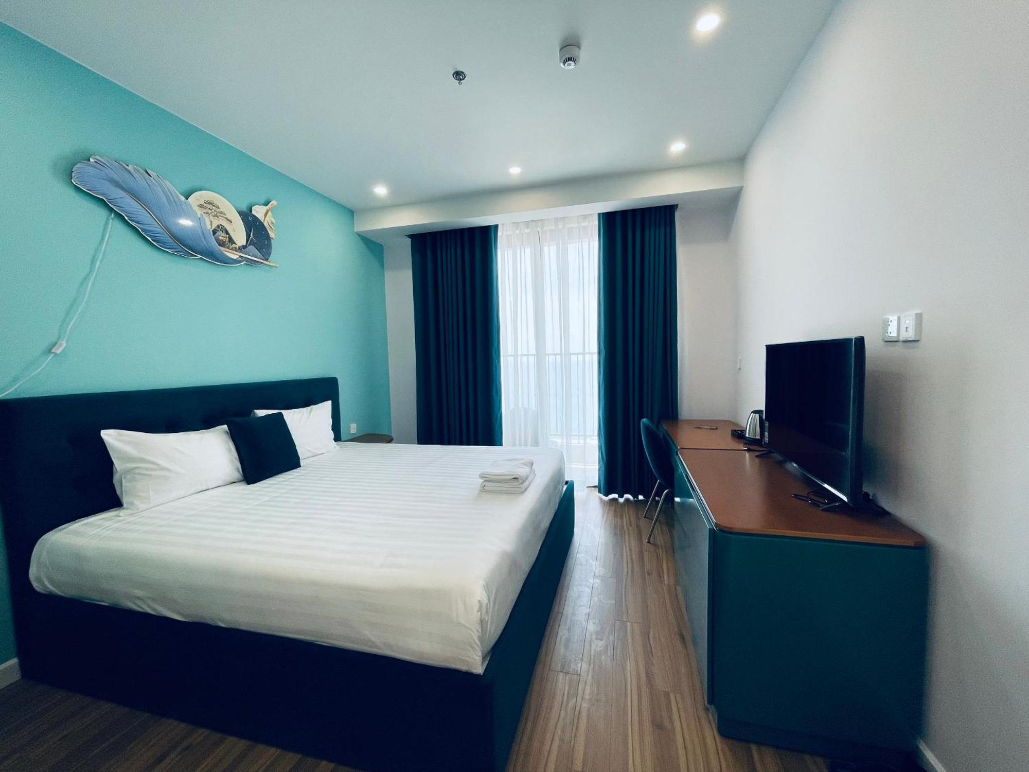 Apartment Fireworks & Ocean Bliss Free Gym, Pool & Beach