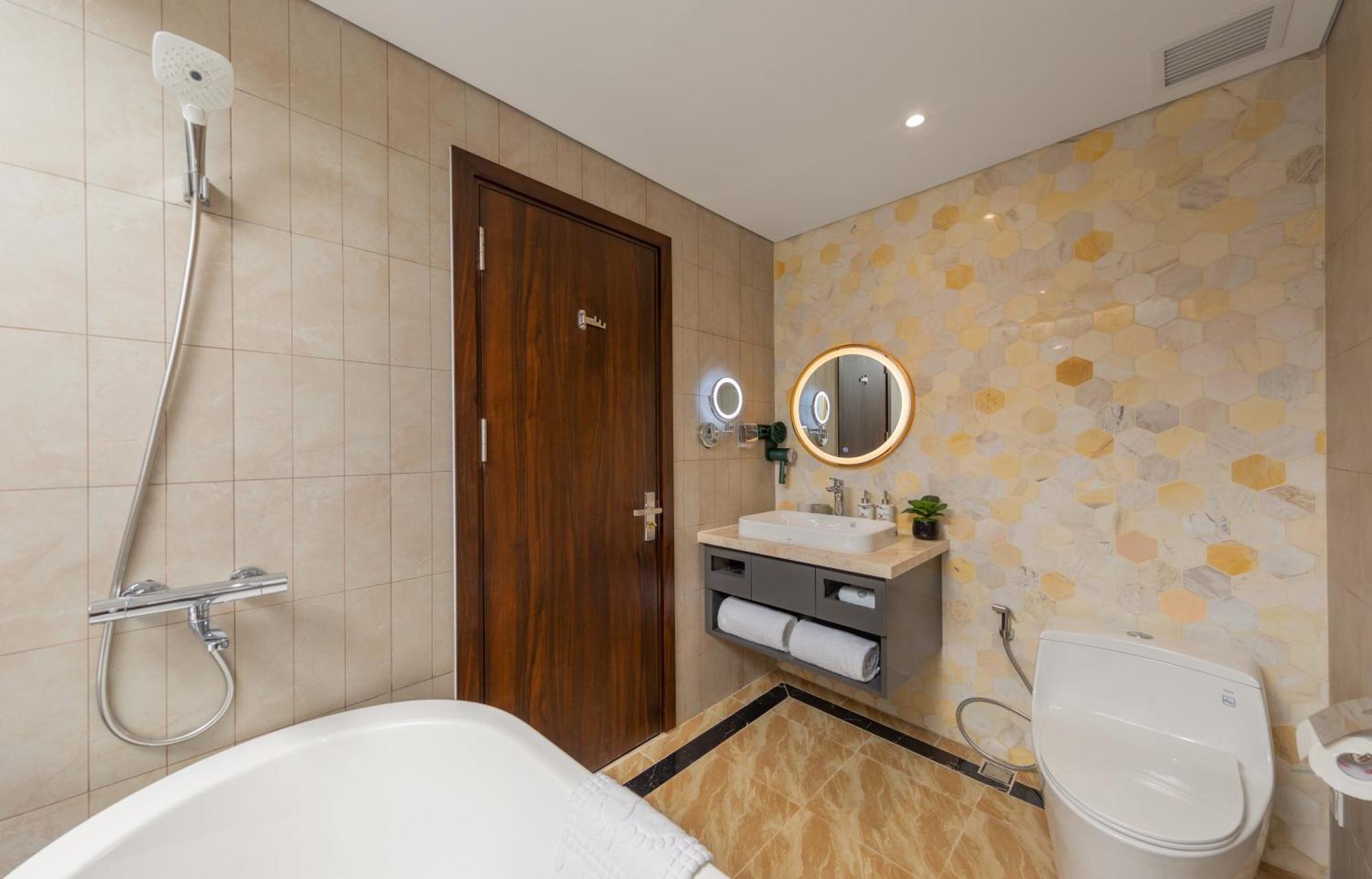 Phuc Long Luxury