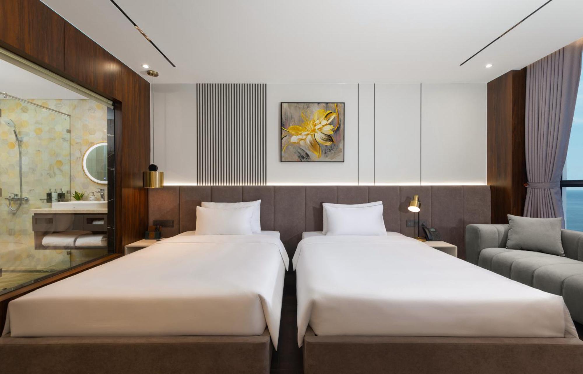 Phuc Long Luxury Hotel