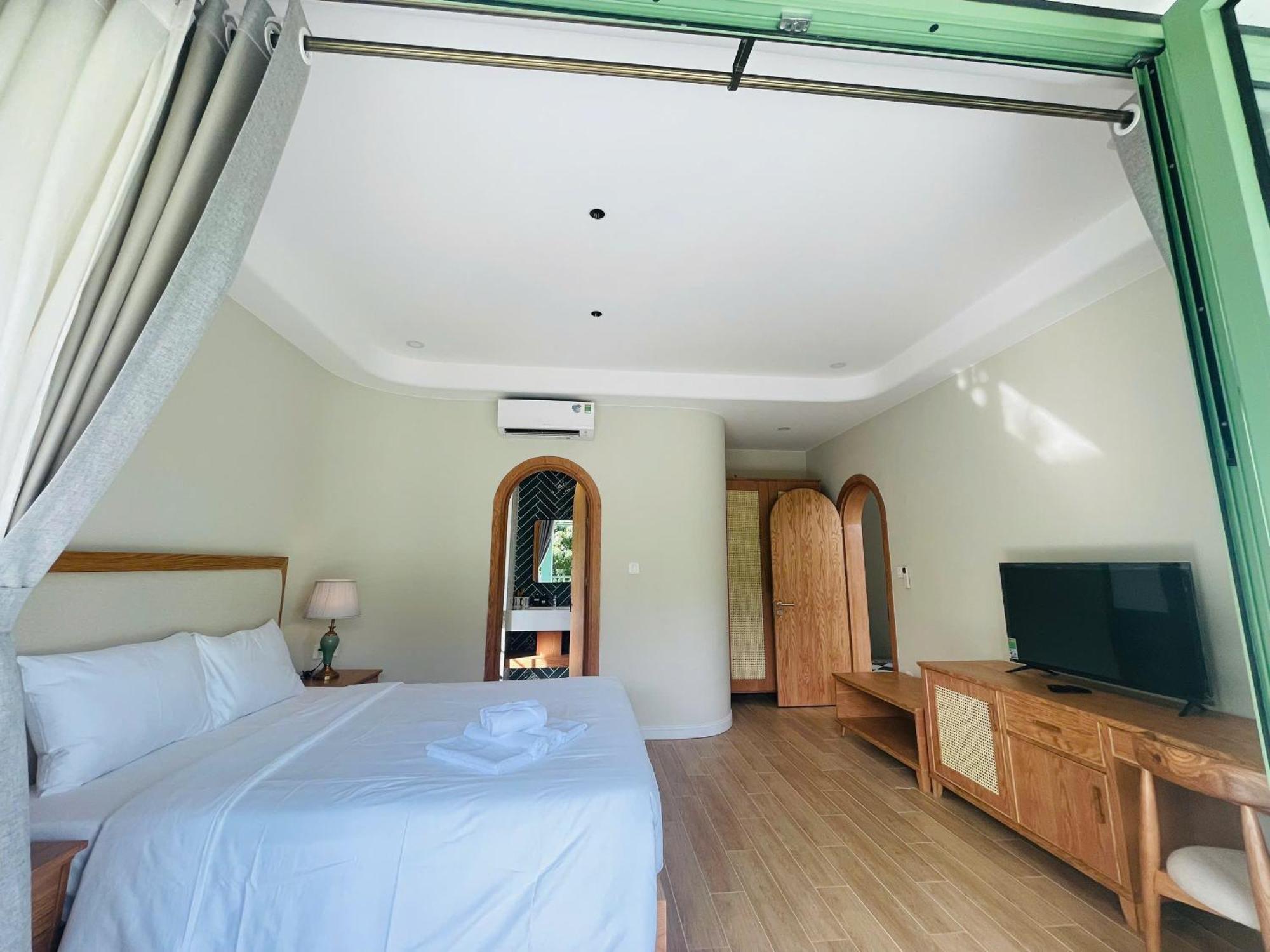 Fireworks & Ocean Bliss Free Gym, Pool & Beach * Phu Quoc